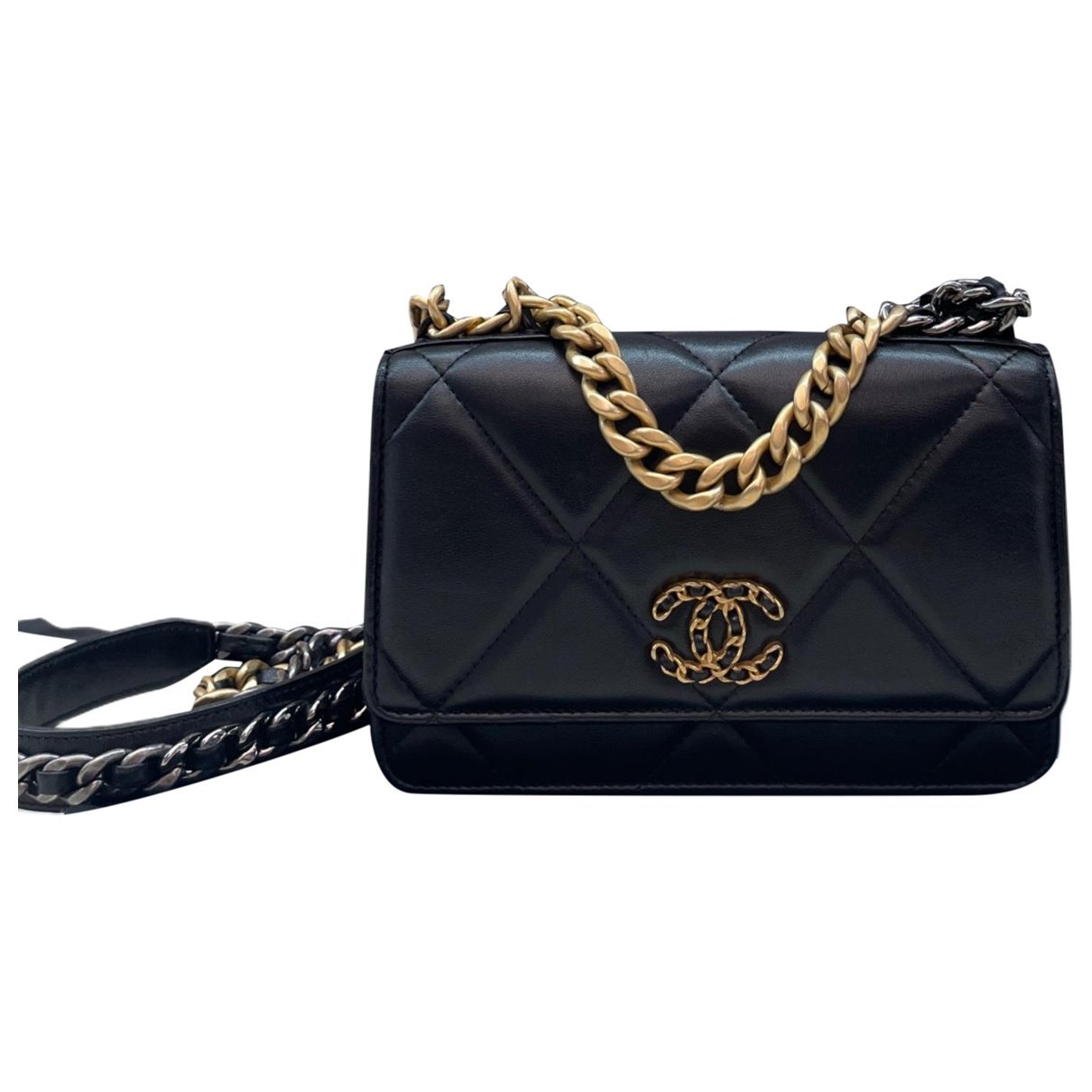 Chanel 19 leather handbag