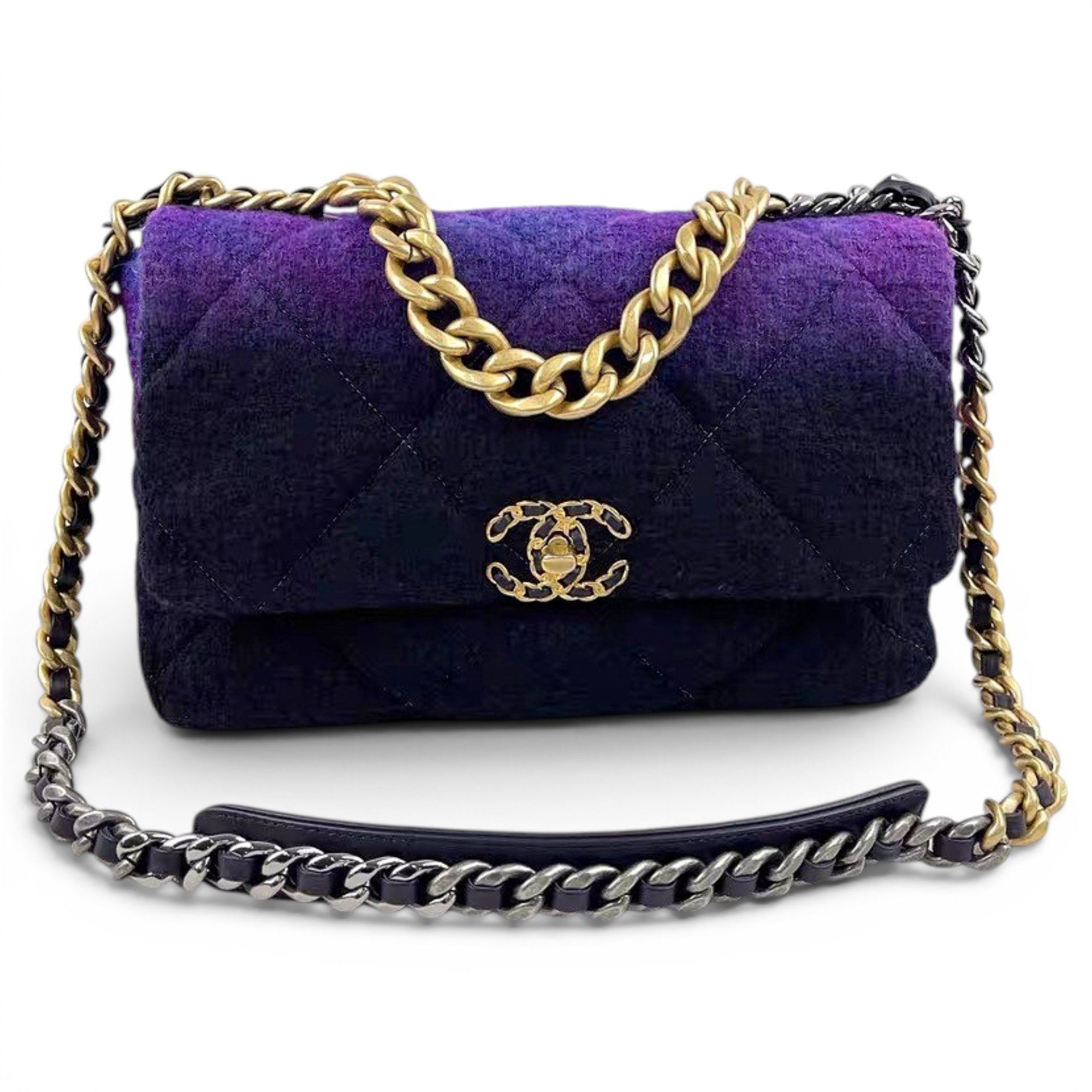 Chanel 19 cloth handbag