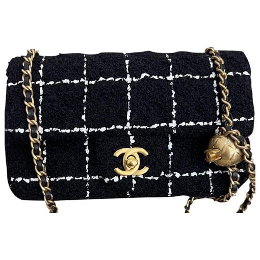 Timeless/Classique tweed crossbody bag