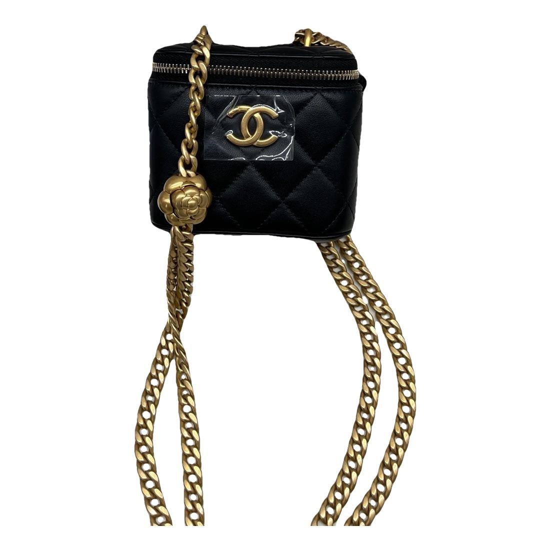 Trendy CC Vanity leather crossbody bag