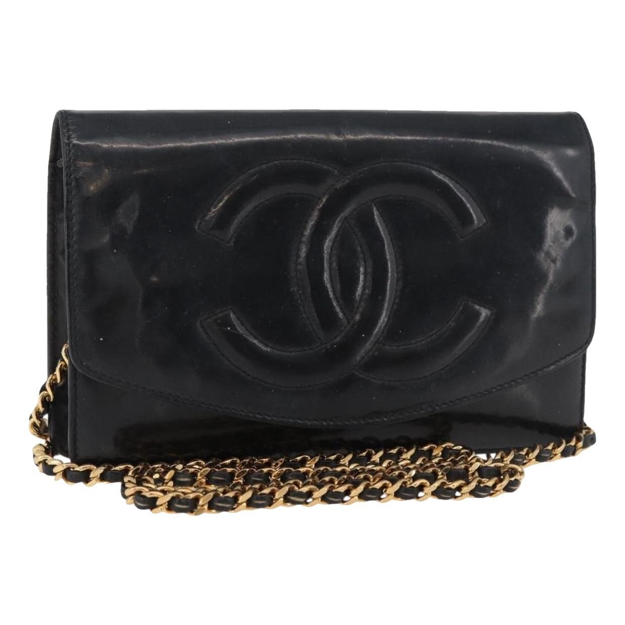 Patent leather handbag