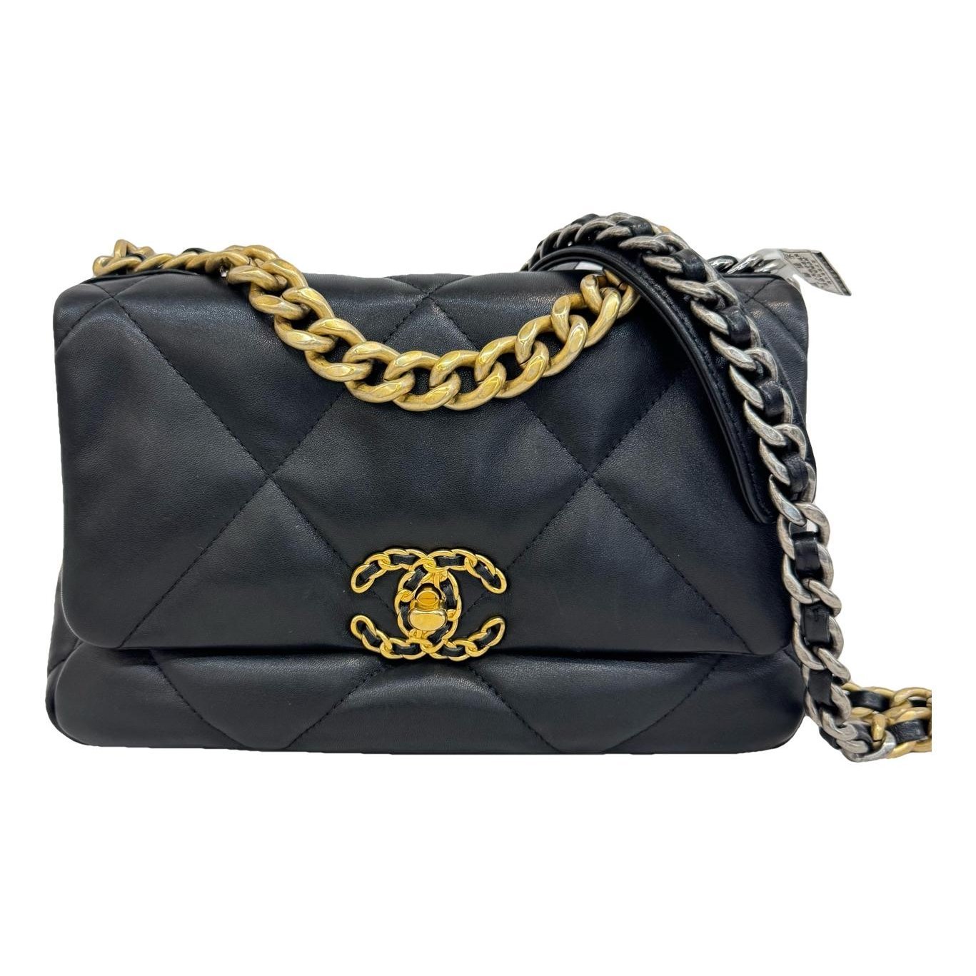 Chanel 19 leather handbag