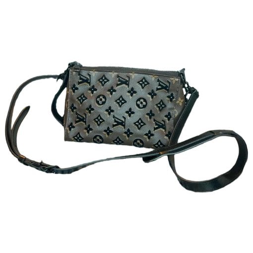 Vinyl handbag