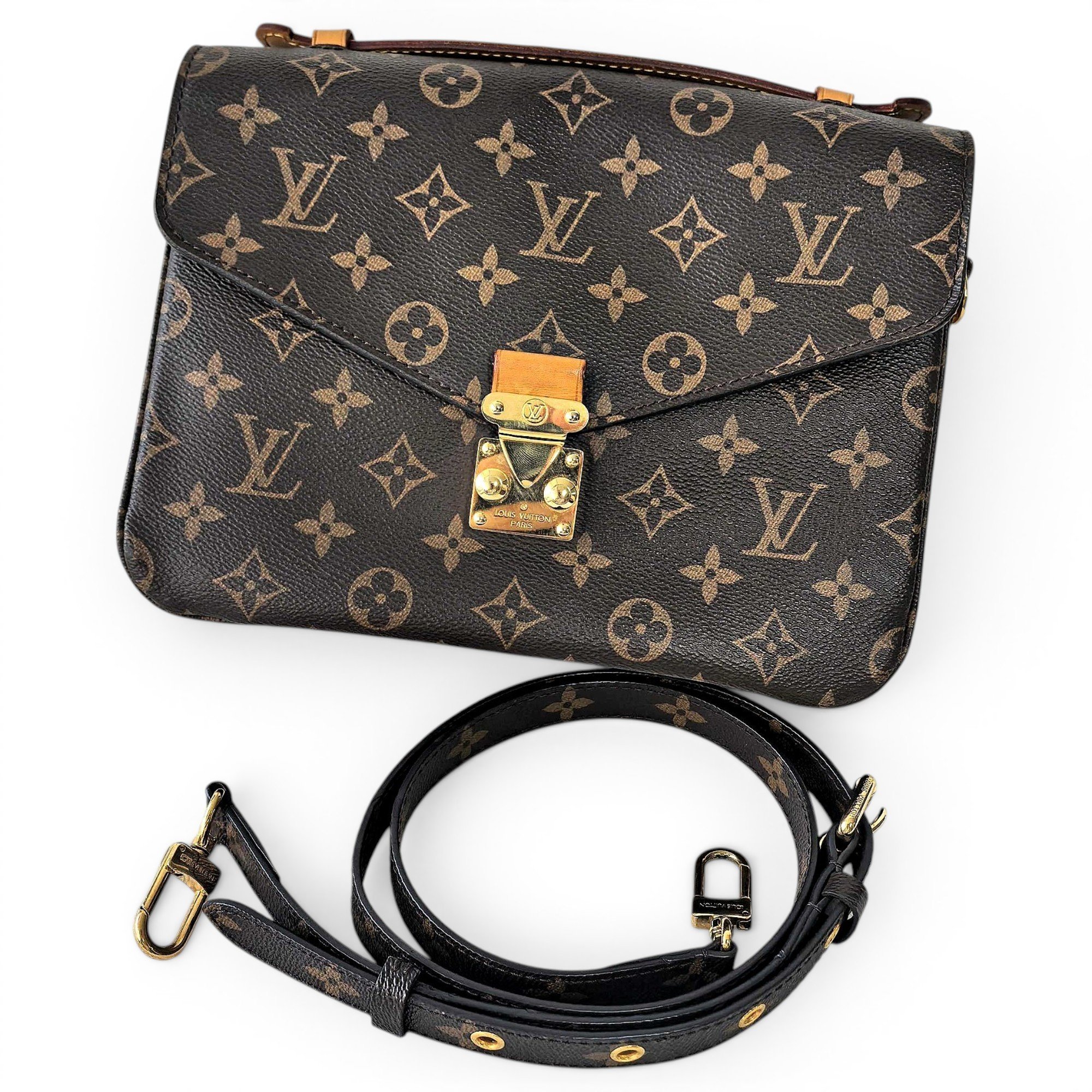 Metis leather handbag