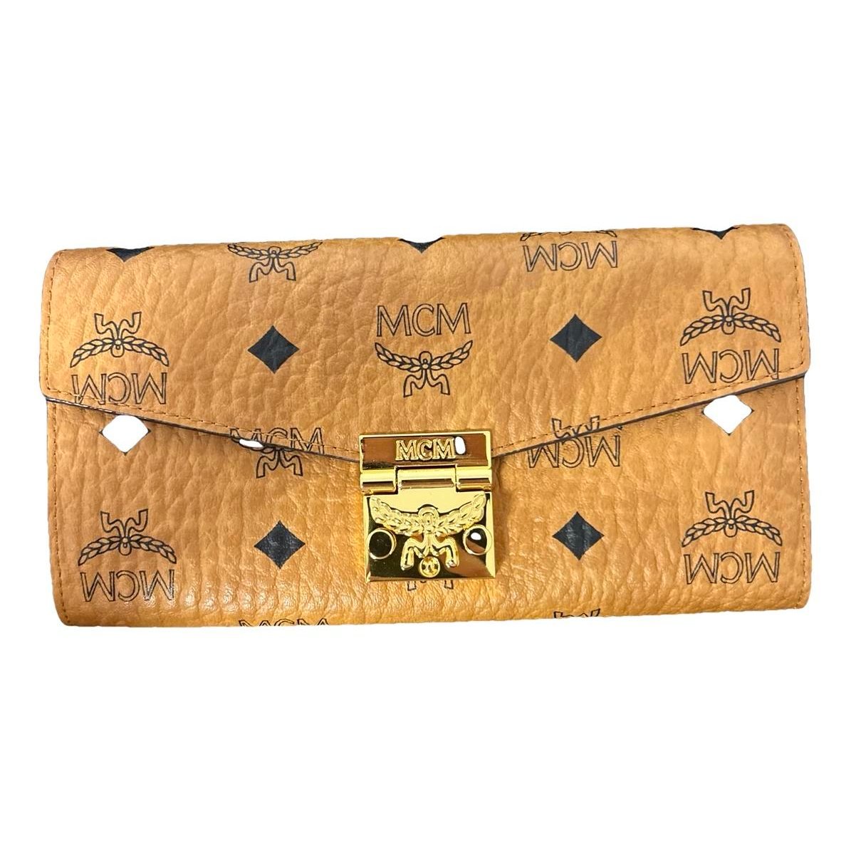 Millie clutch bag