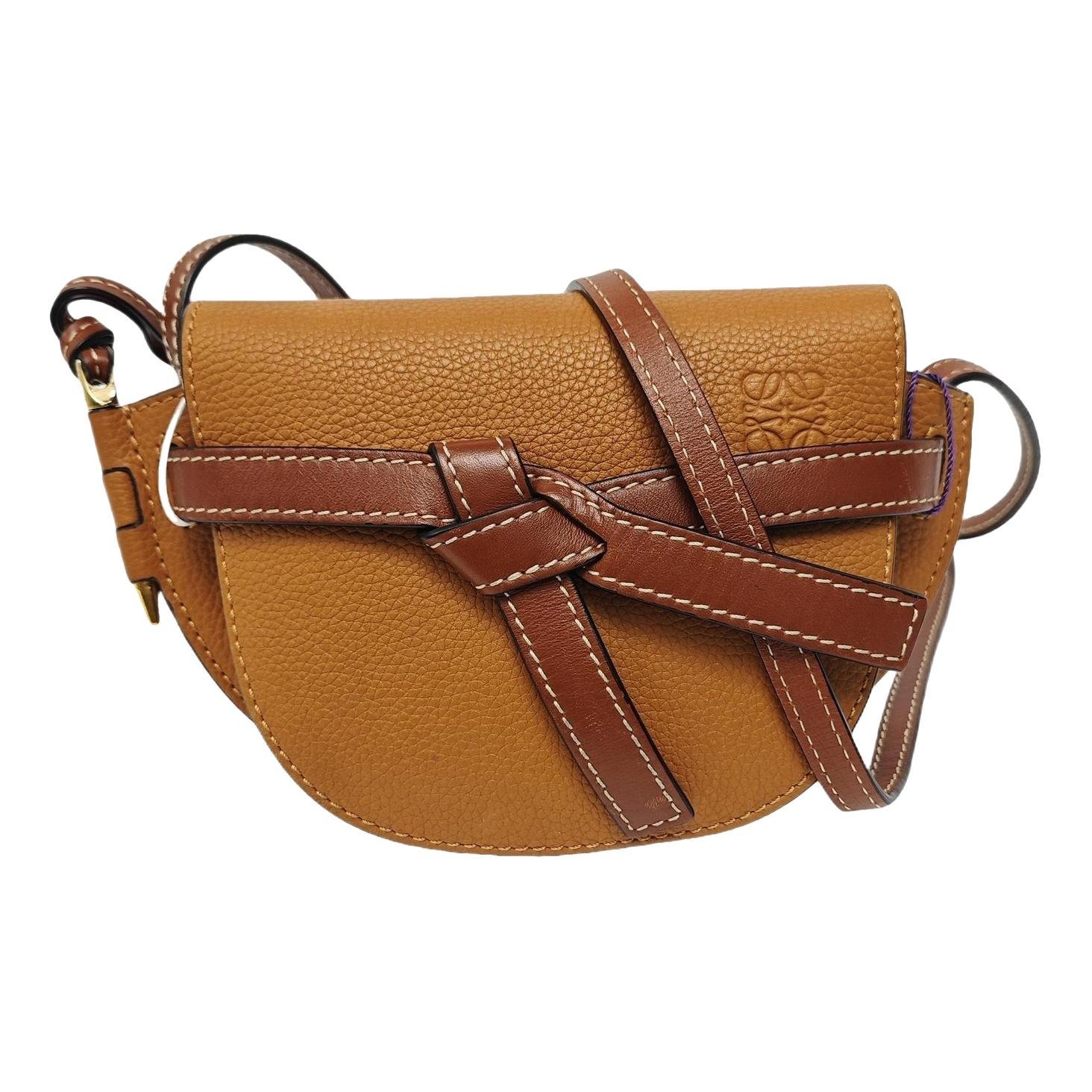 Gate leather handbag