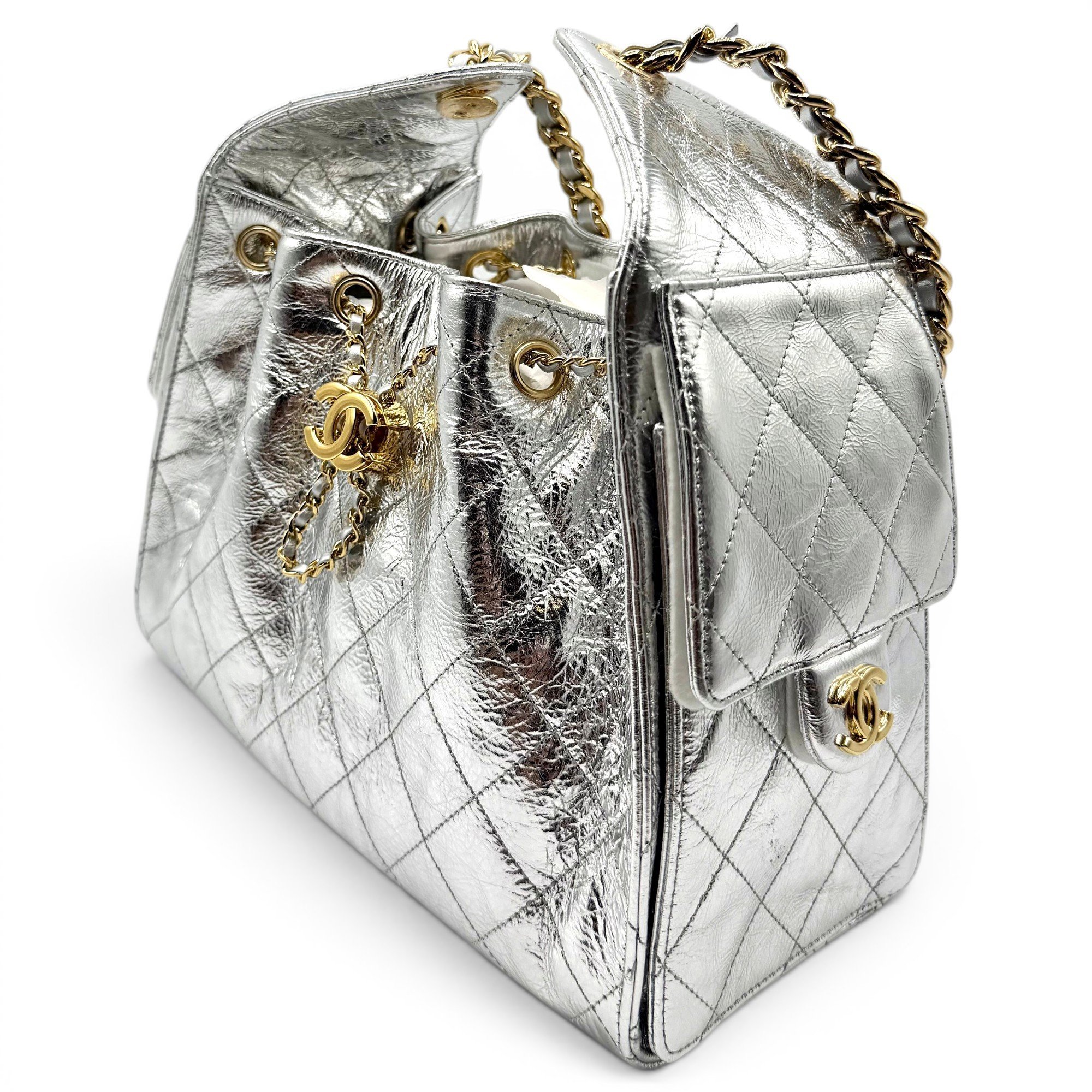 Chanel 25 leather handbag