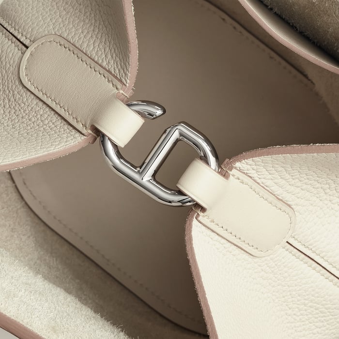 Nata Hermès In-the-loop 18 Bag
