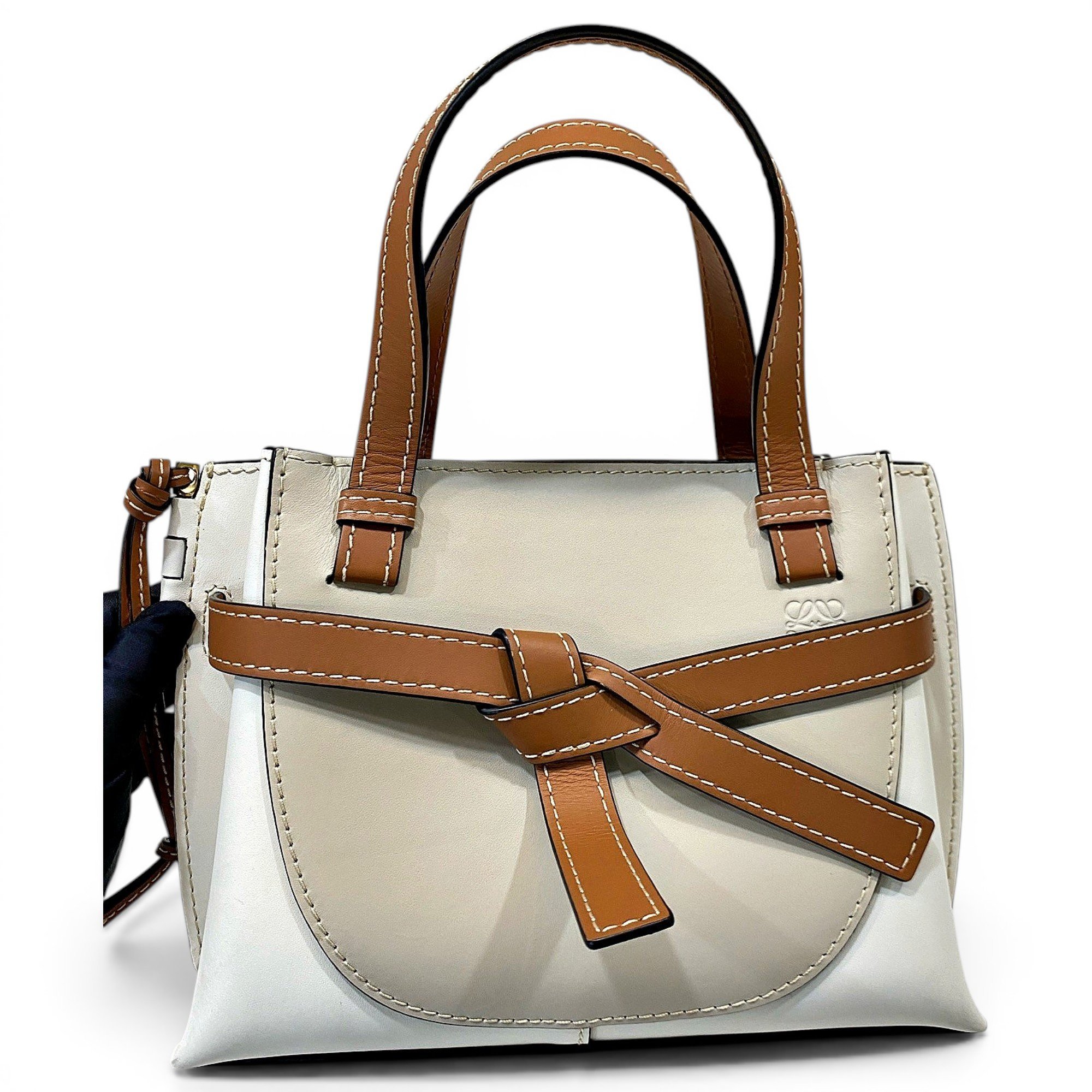 Gate Top Handle leather handbag