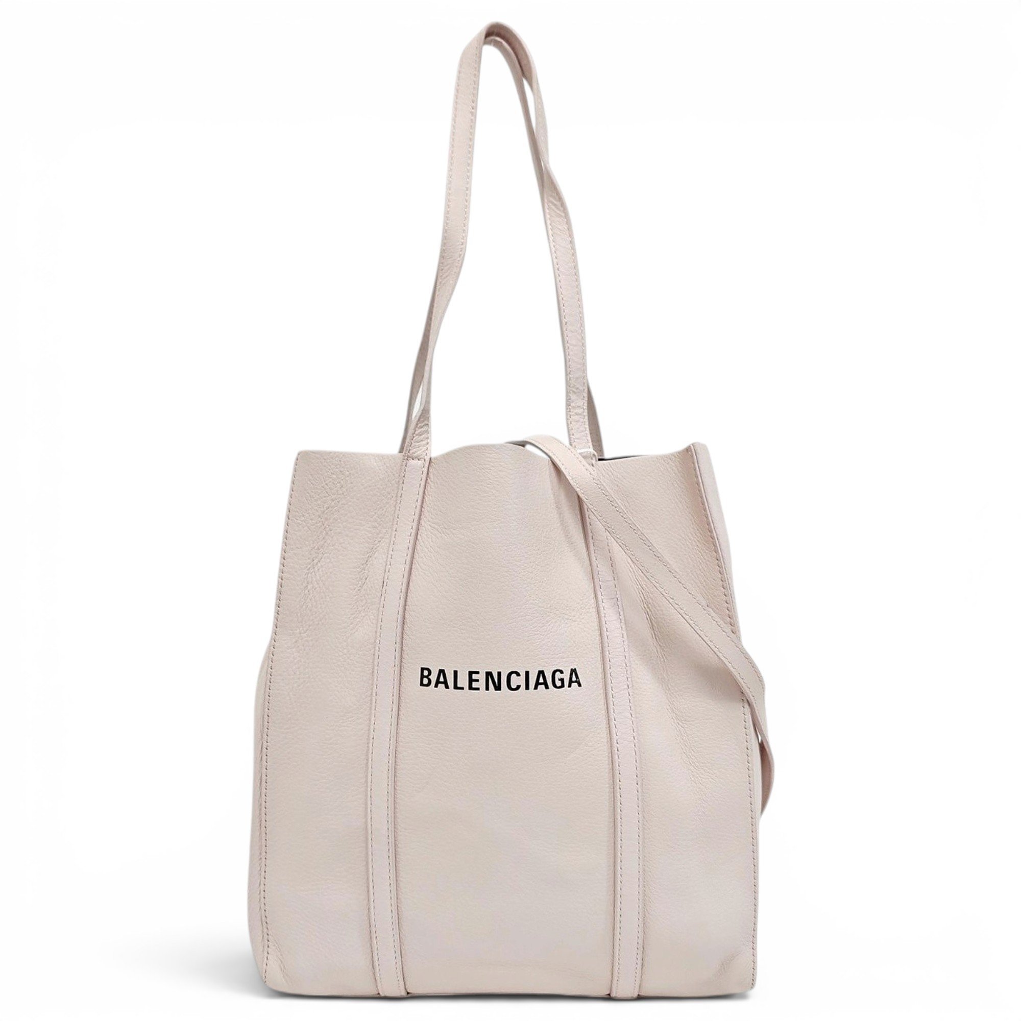 Everyday leather handbag