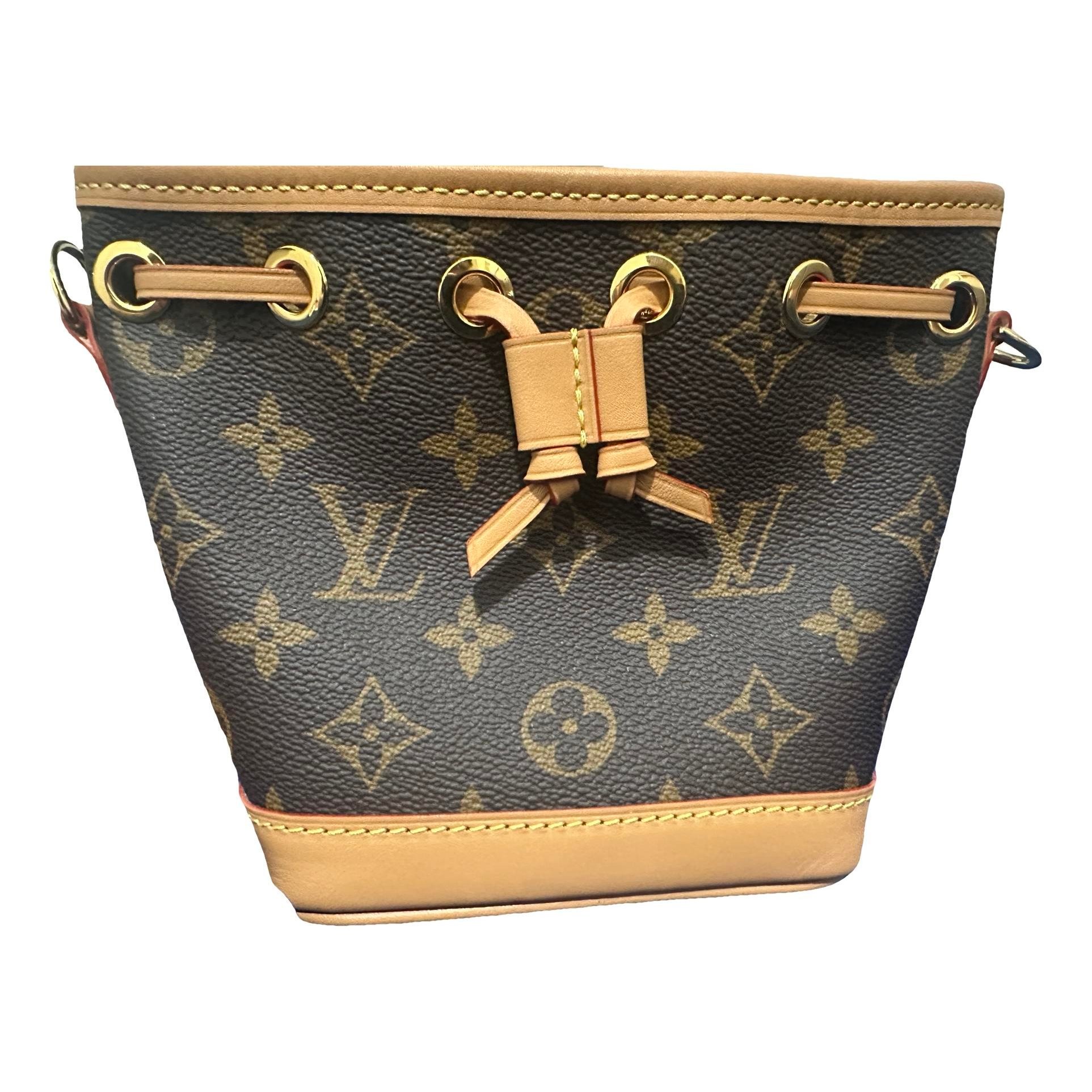Petit Noé trunk cloth handbag
