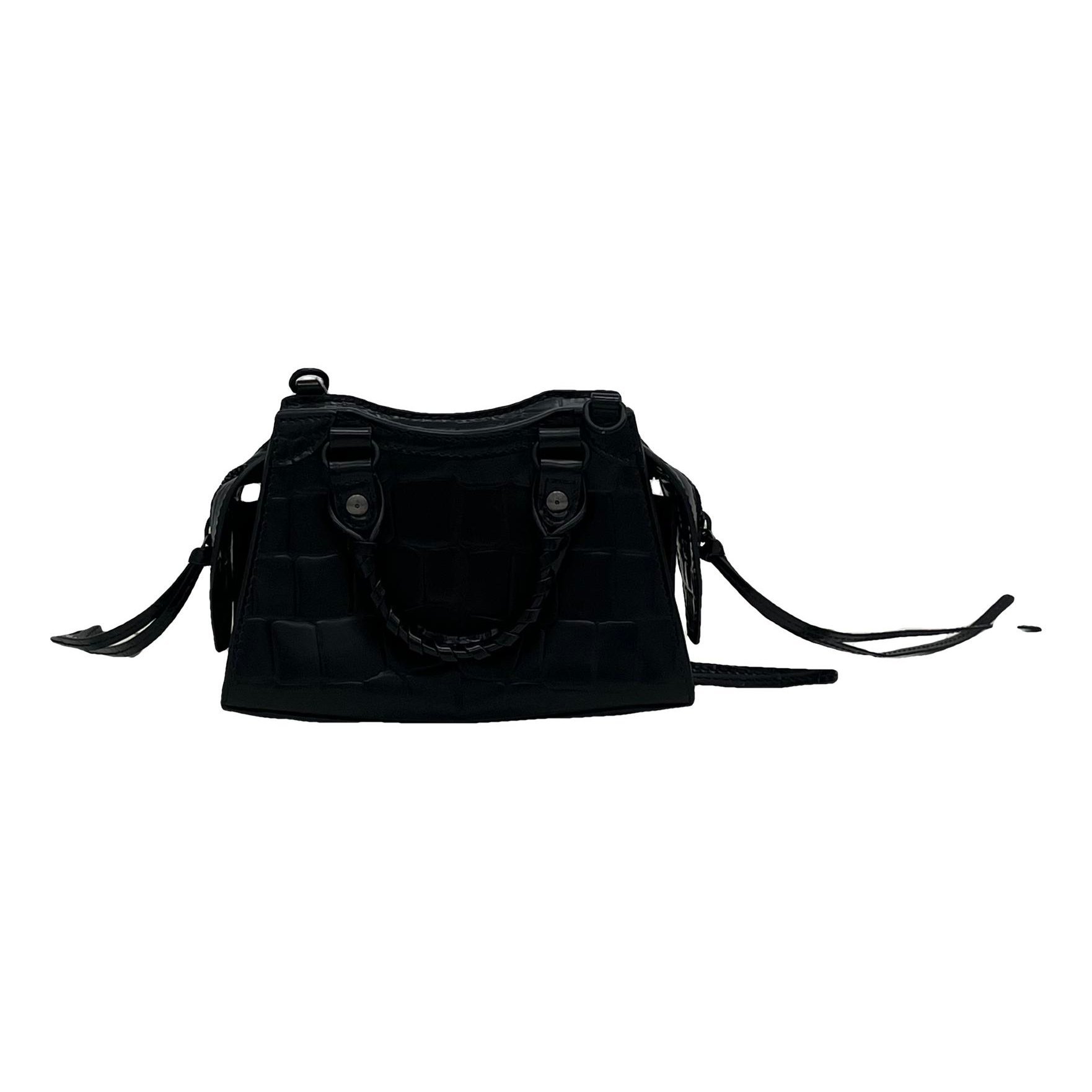 Neo Classic leather handbag