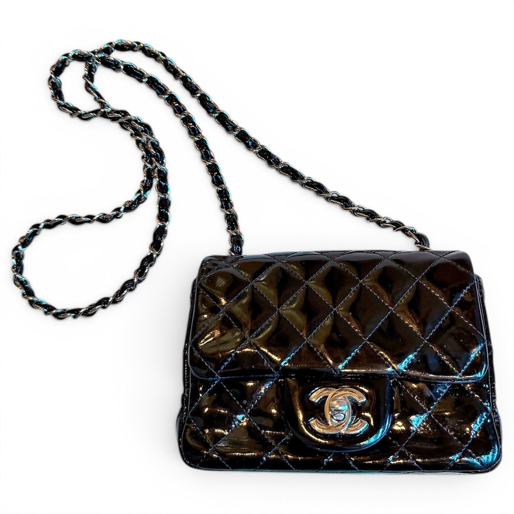 Timeless/Classique patent leather handbag
