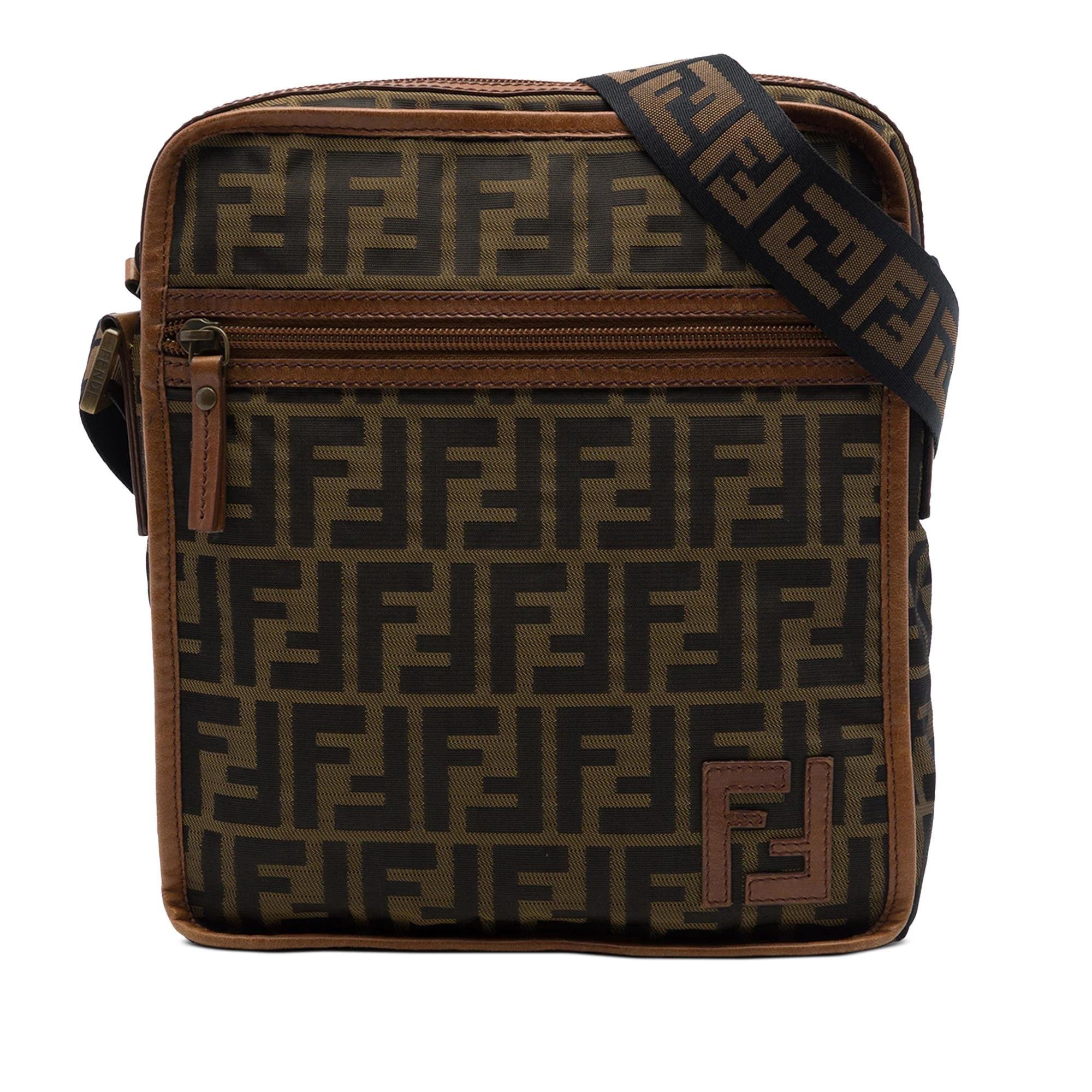 Pocket leather handbag