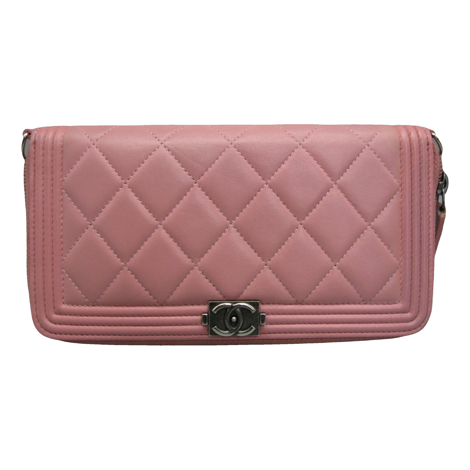 Wallet On Chain Timeless/Classique leather crossbody bag