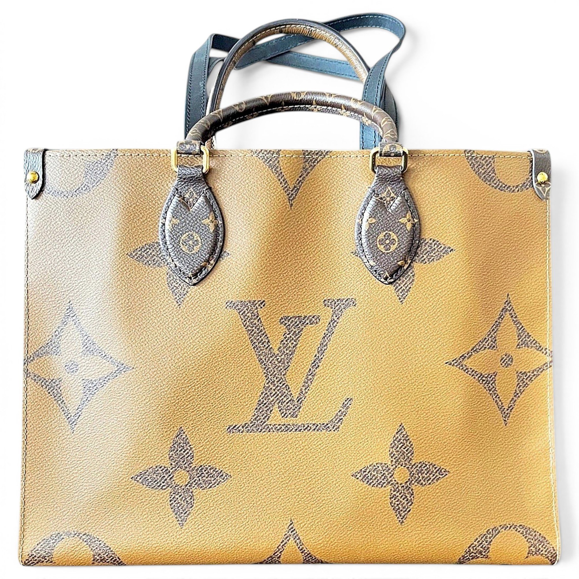 Onthego leather handbag