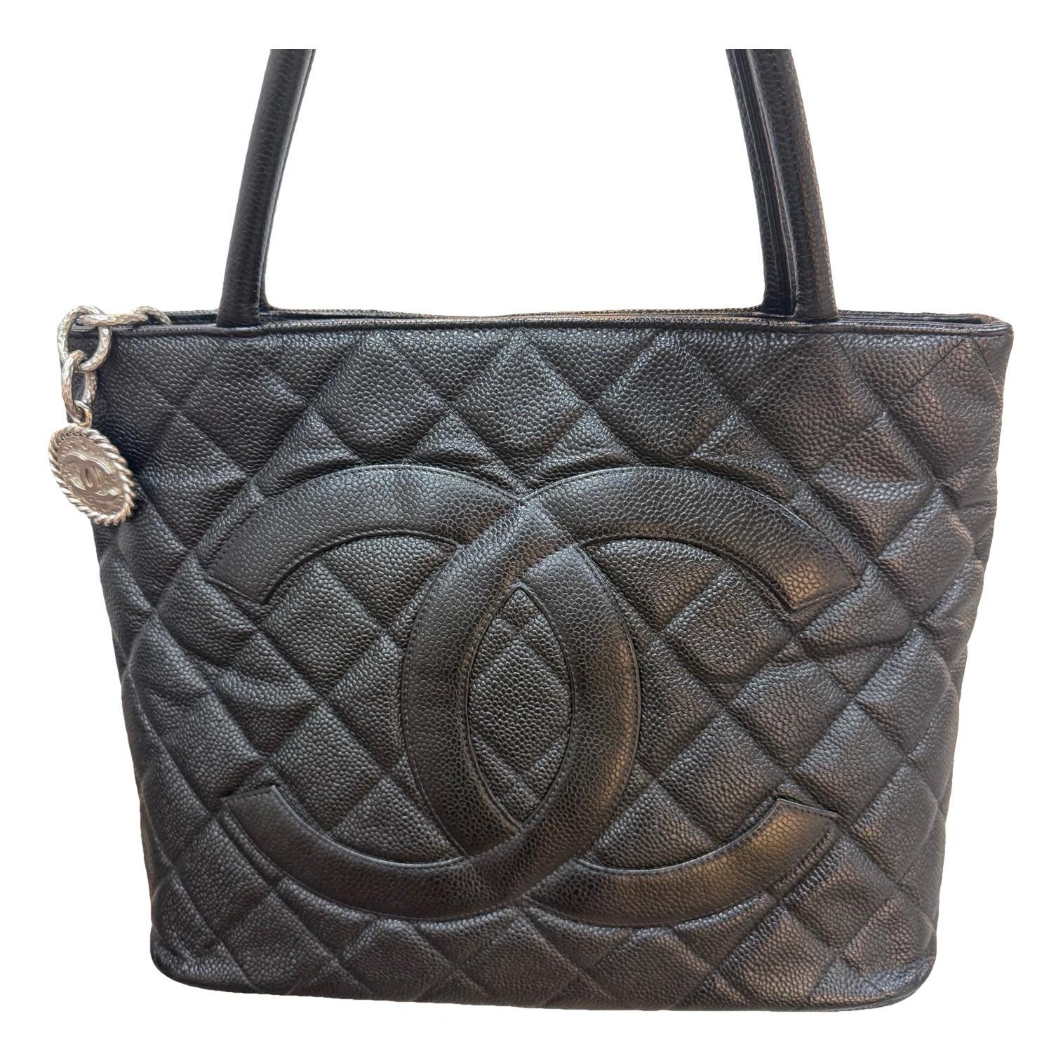Chanel Leather handbag