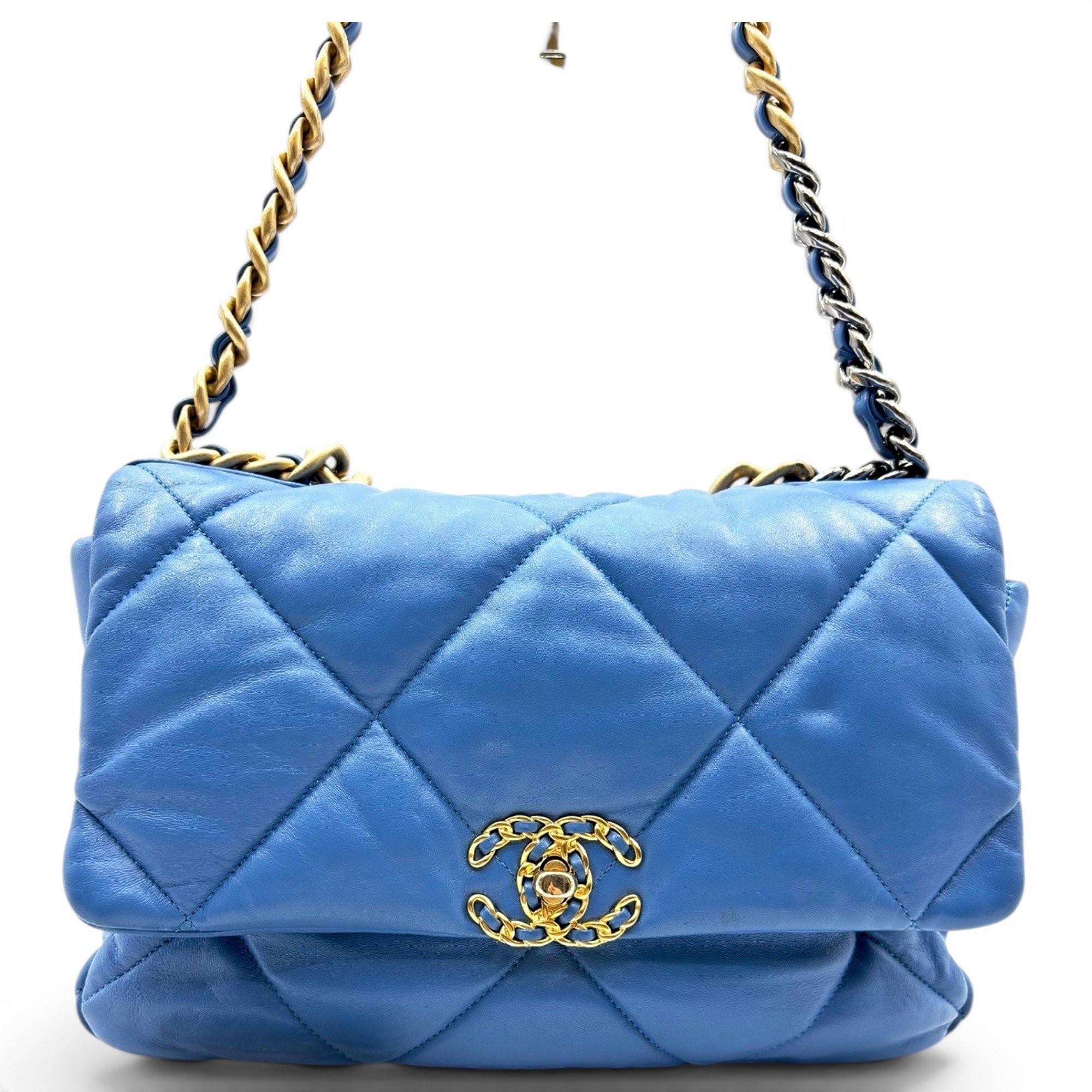 Chanel 19 leather handbag