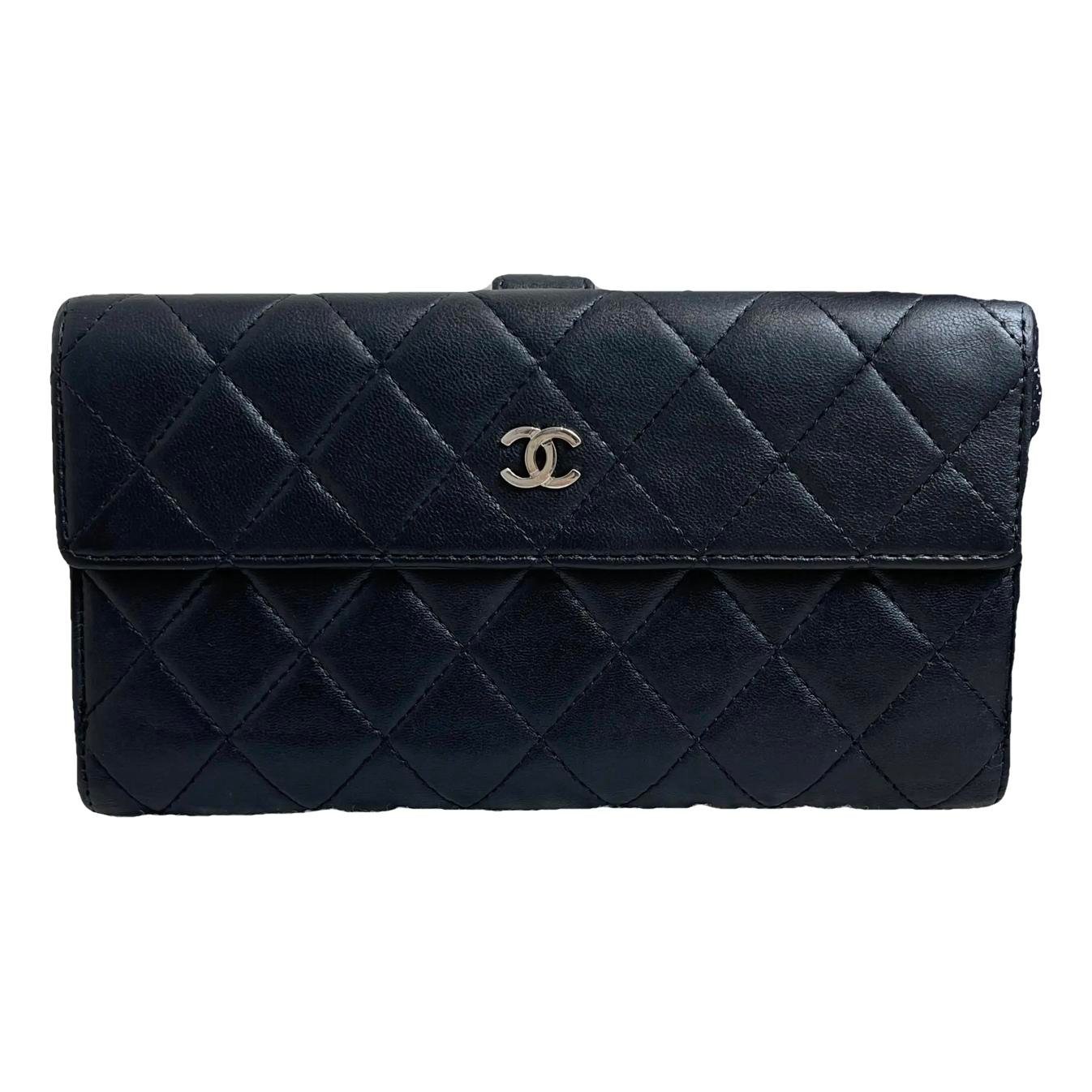 Leather clutch bag