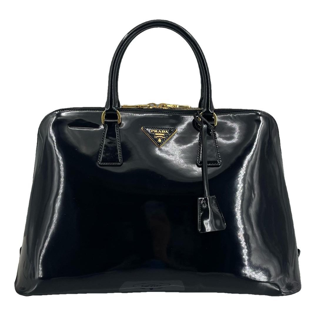 Pyramid leather handbag