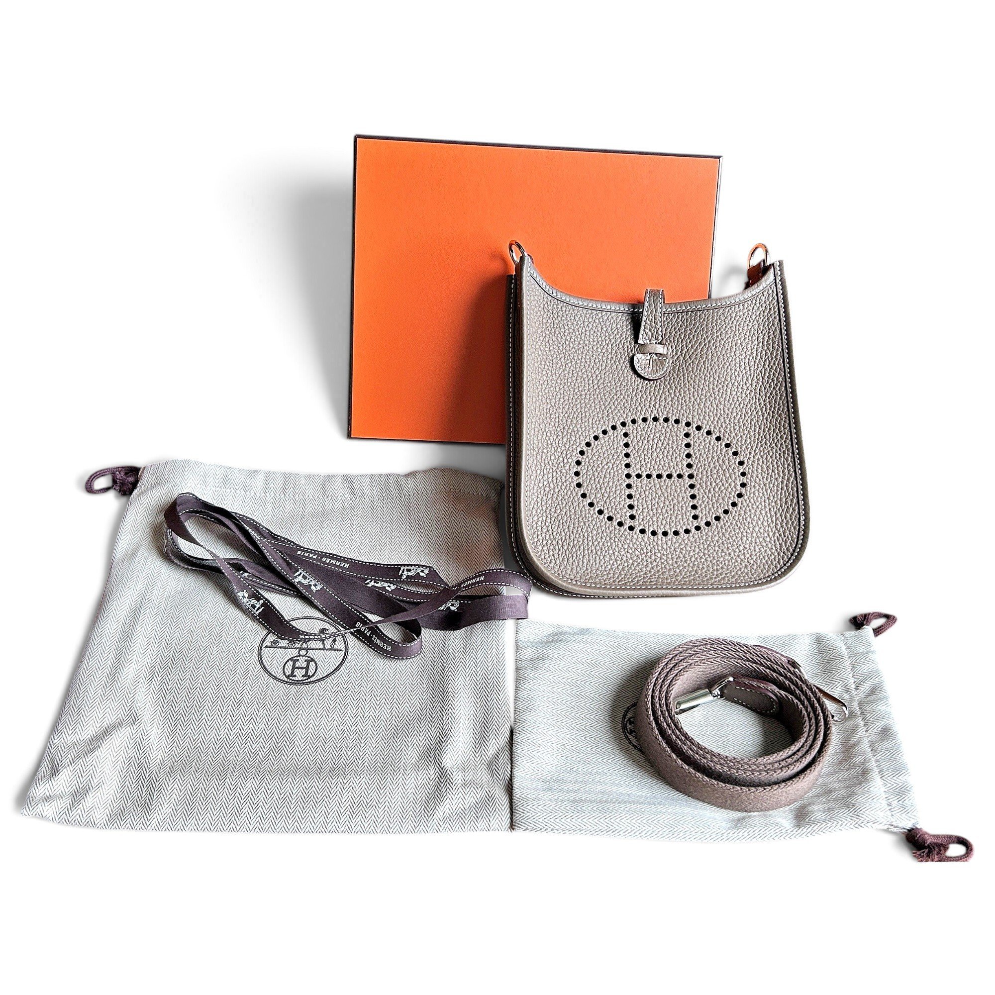 Evelyne leather crossbody bag