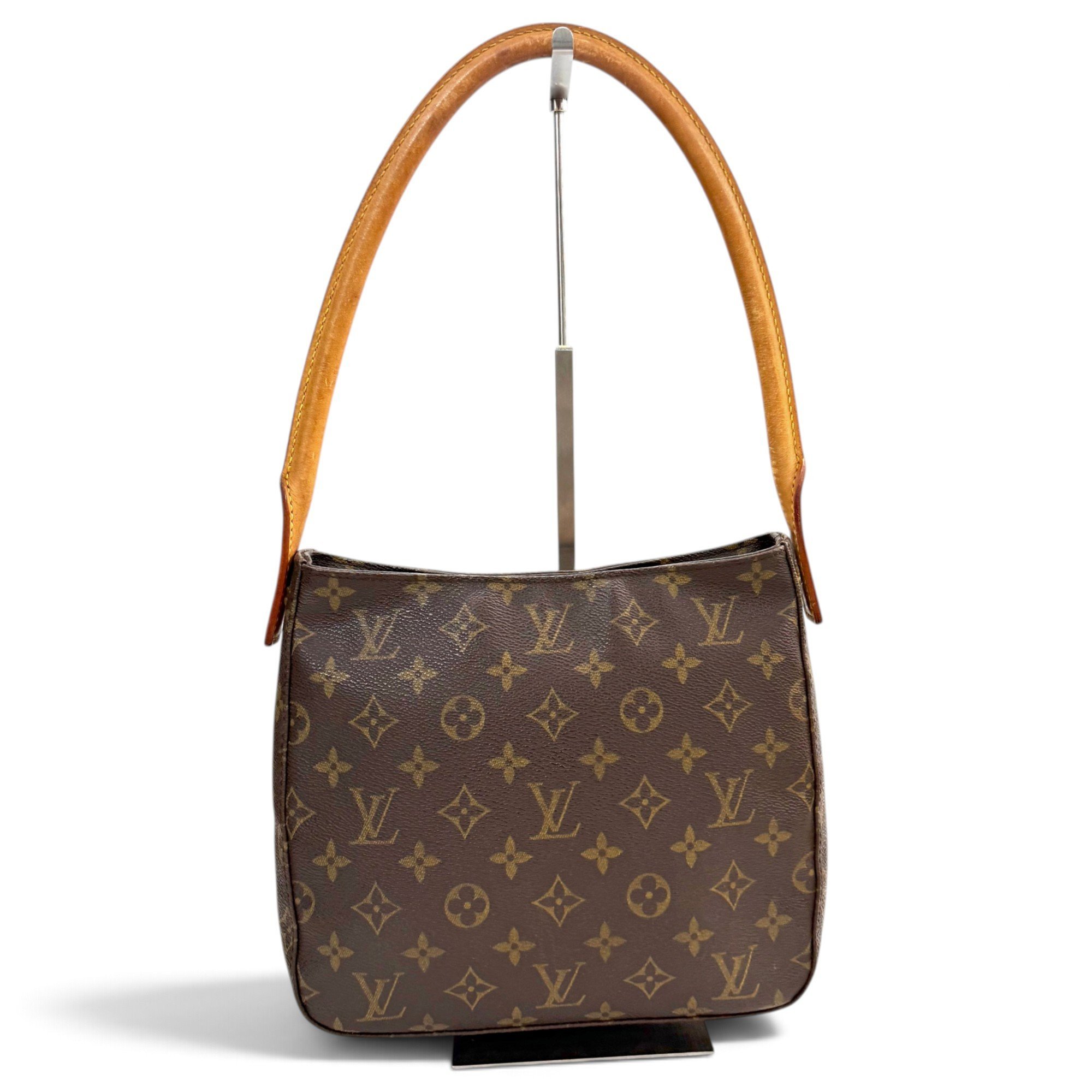 Looping leather handbag