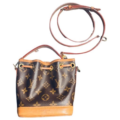 Nano Noé leather handbag