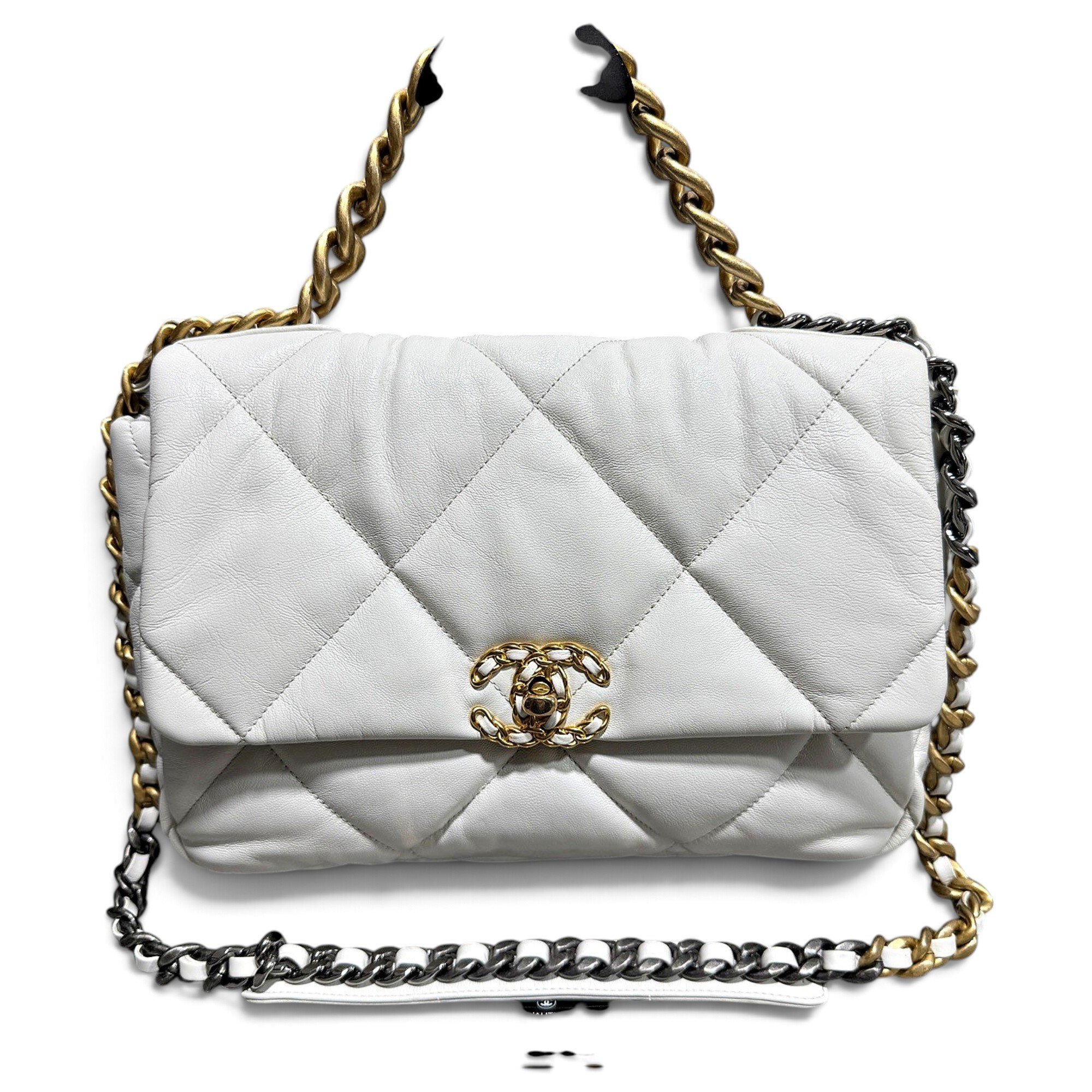 Chanel 19 leather handbag