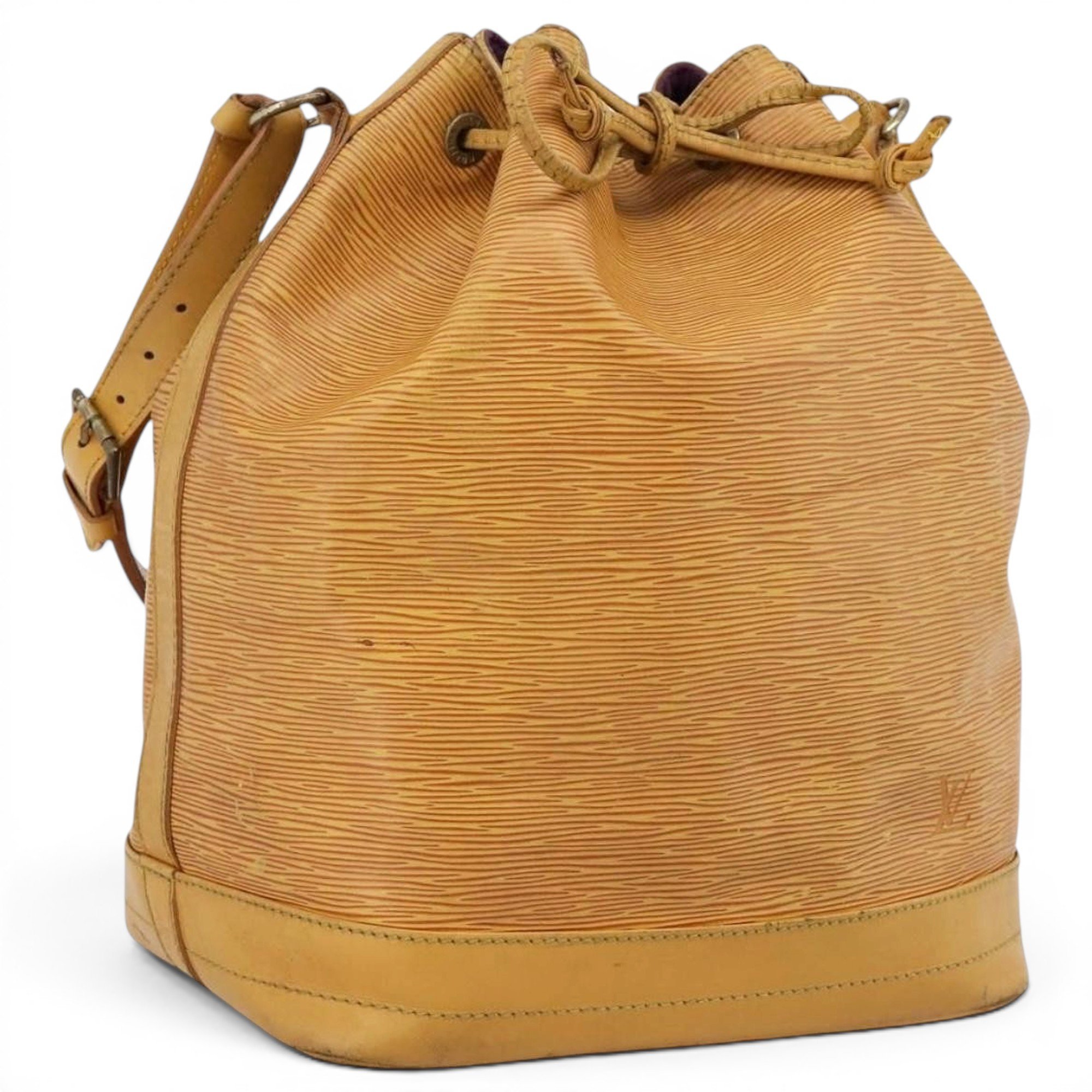 Noé leather satchel