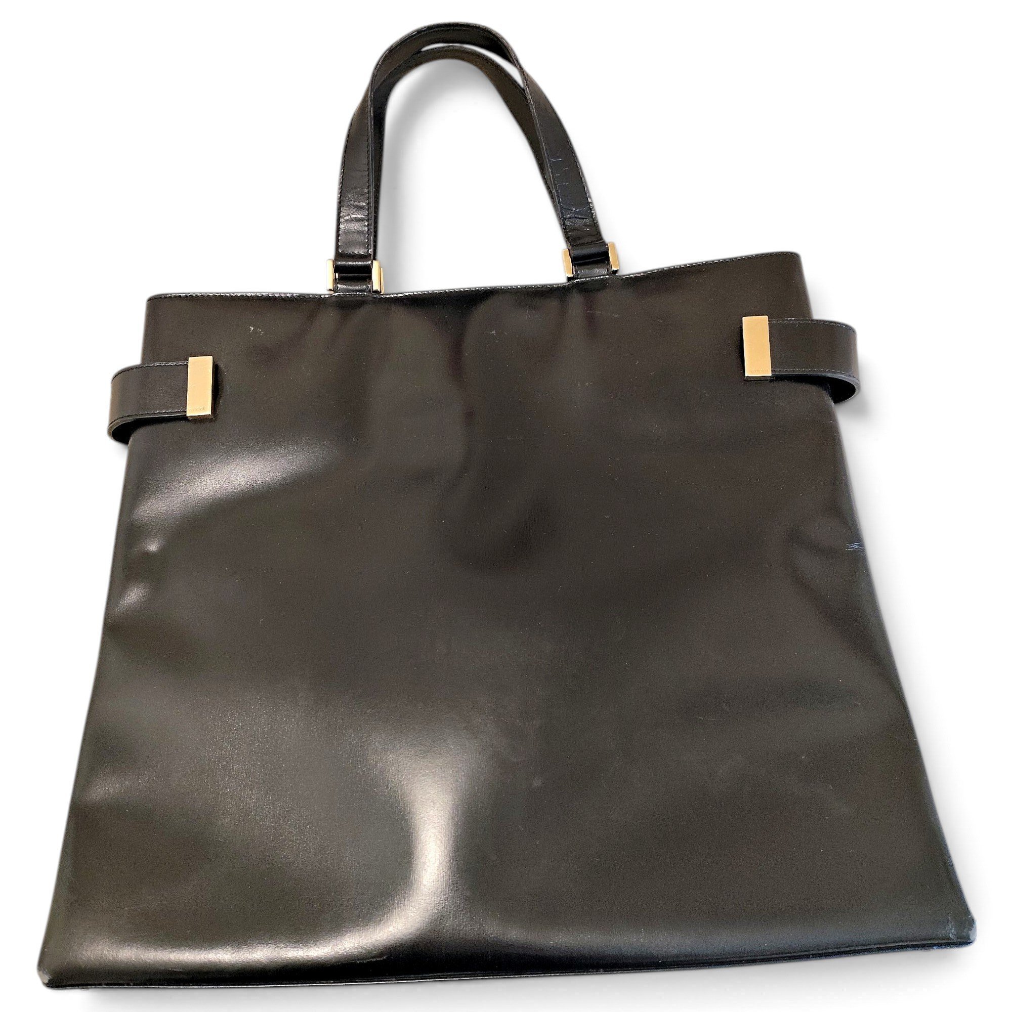 Leather clutch bag