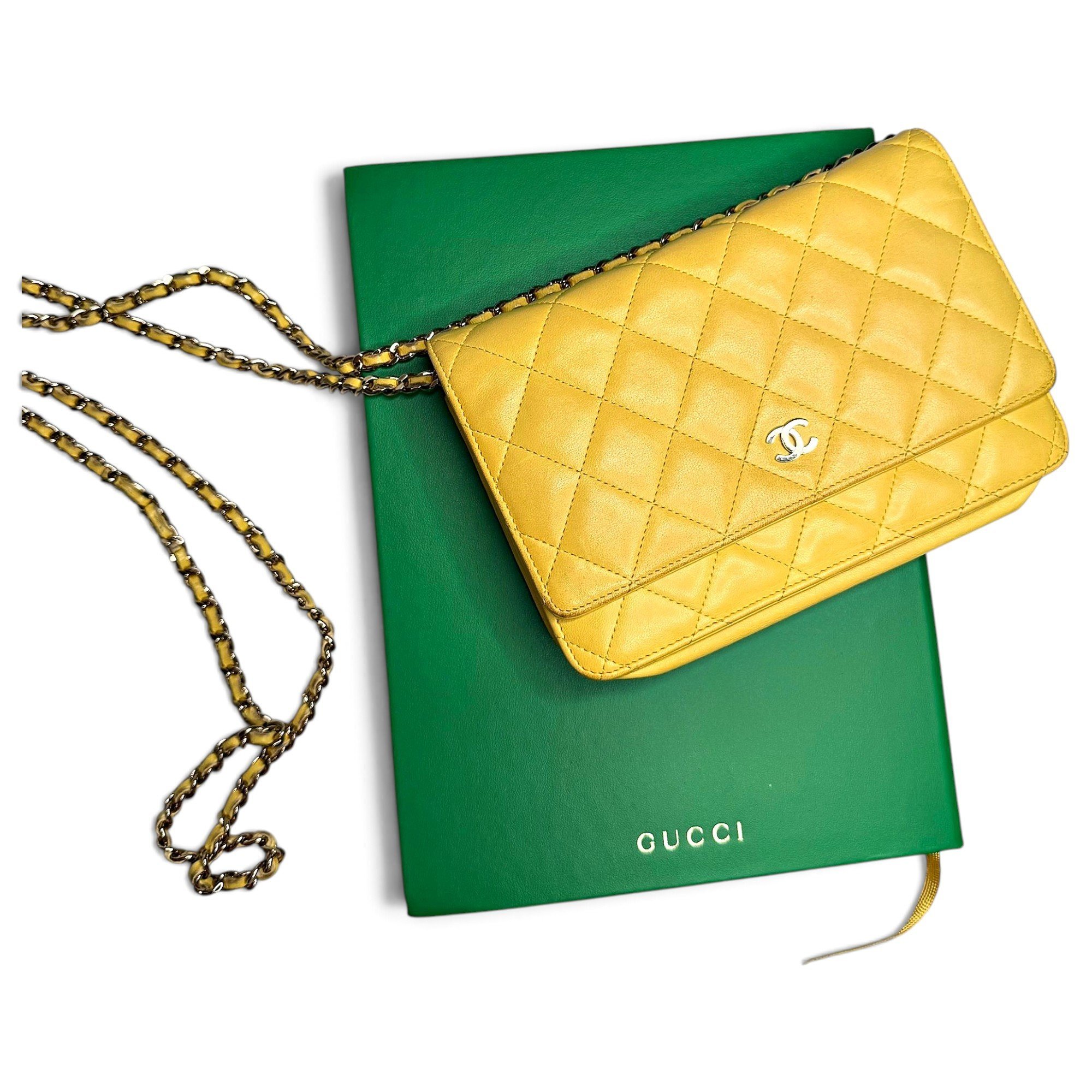 Wallet On Chain Timeless/Classique leather crossbody bag