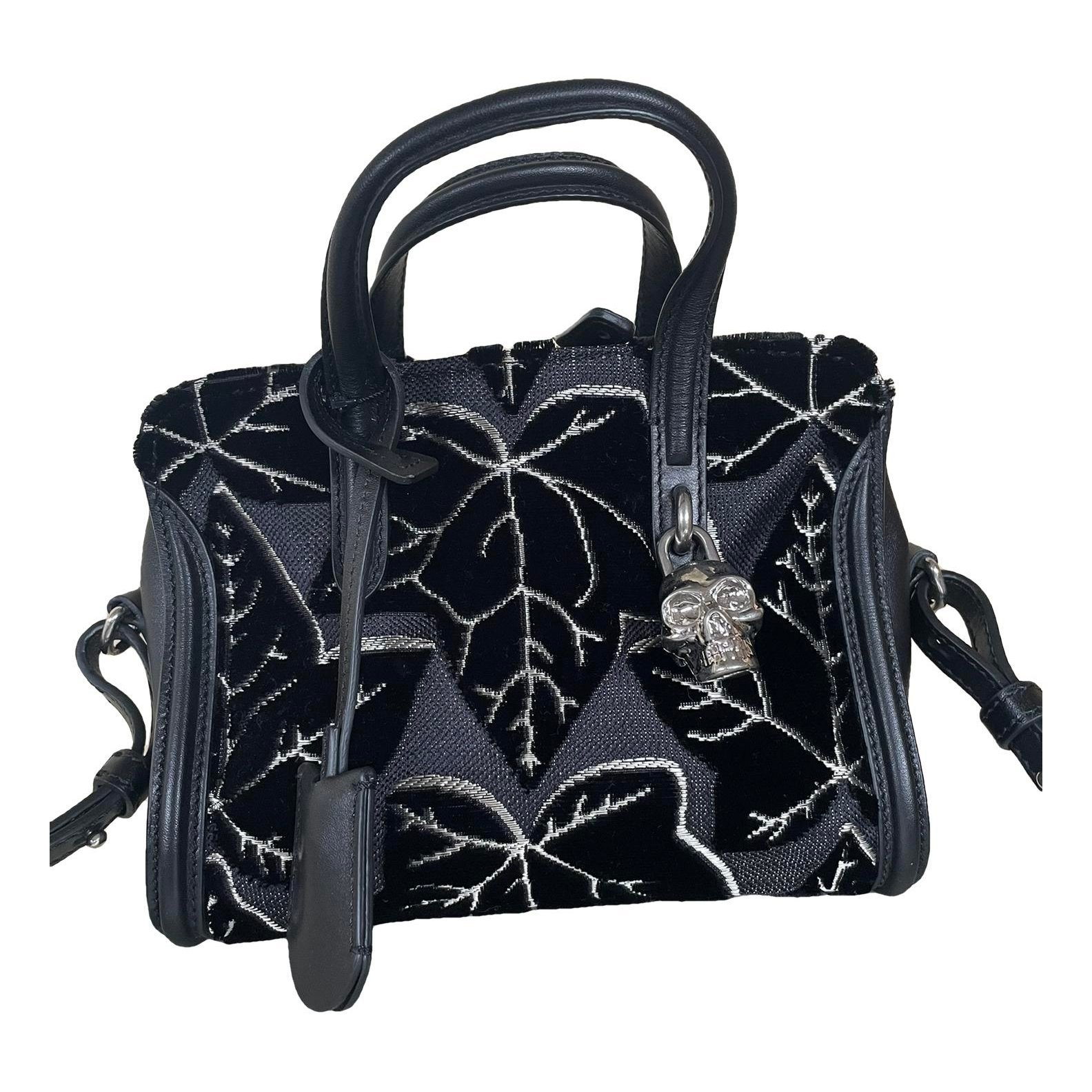 Alexander McQueen Zippé leather handbag