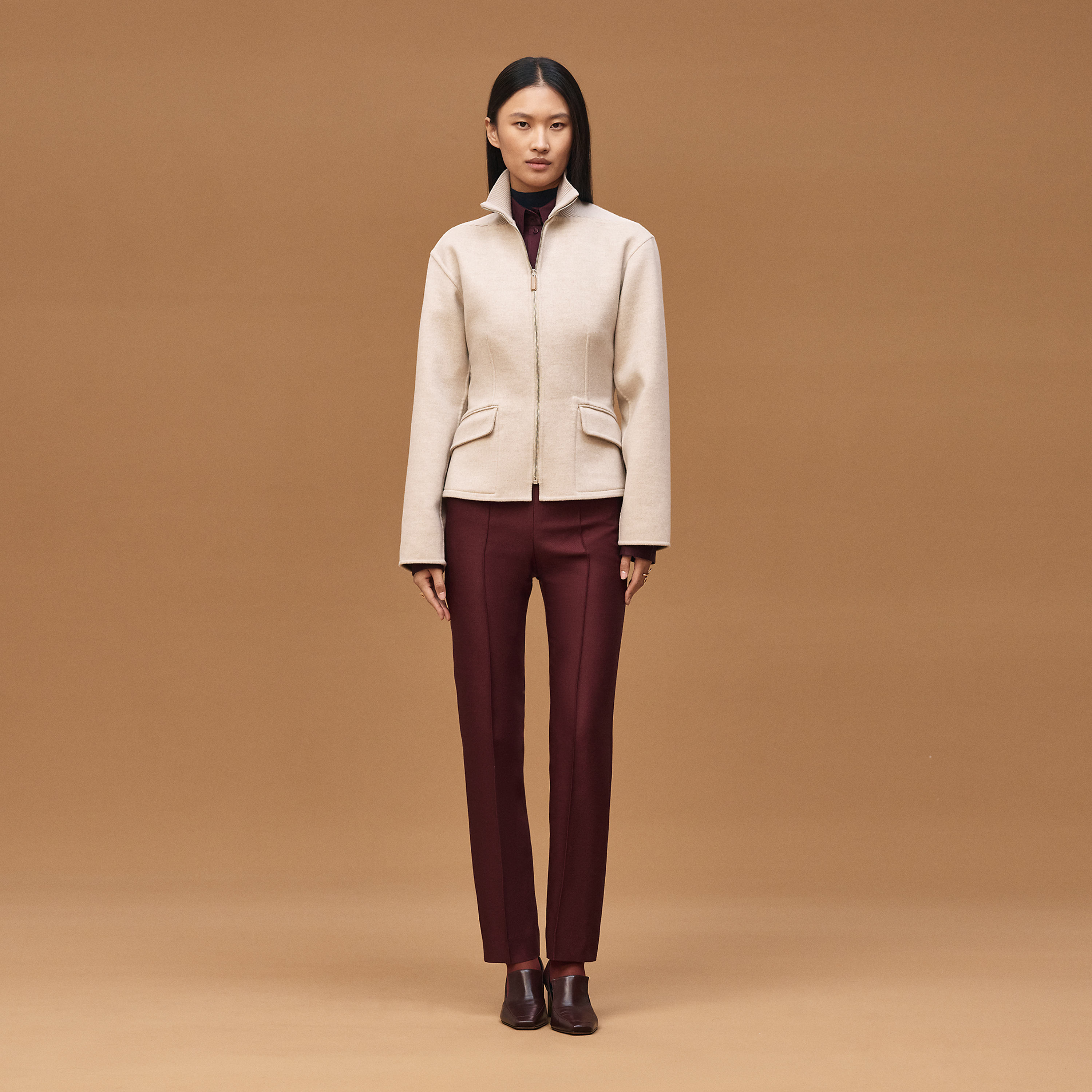 Short equestrian cashmere coat 