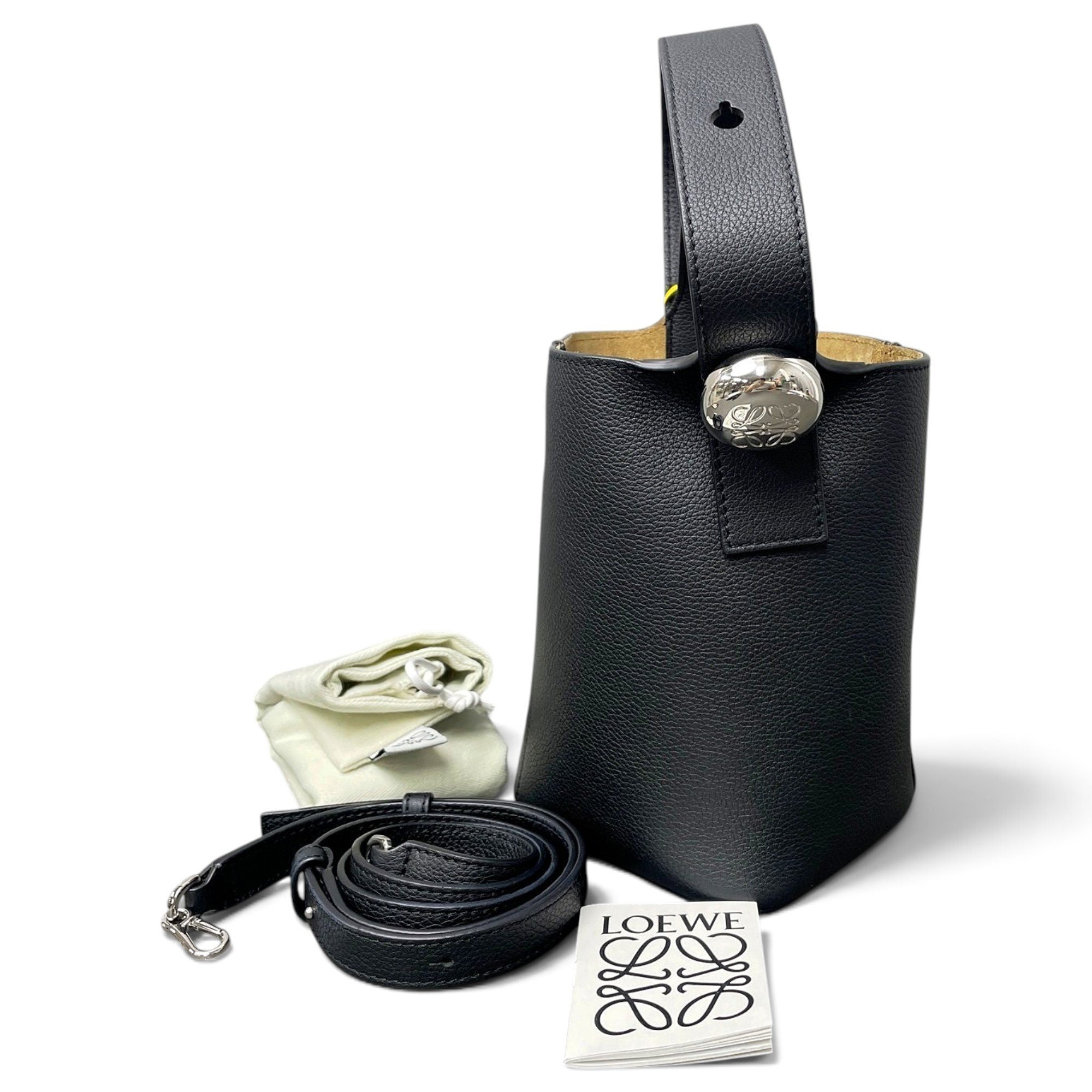 Pebble leather handbag