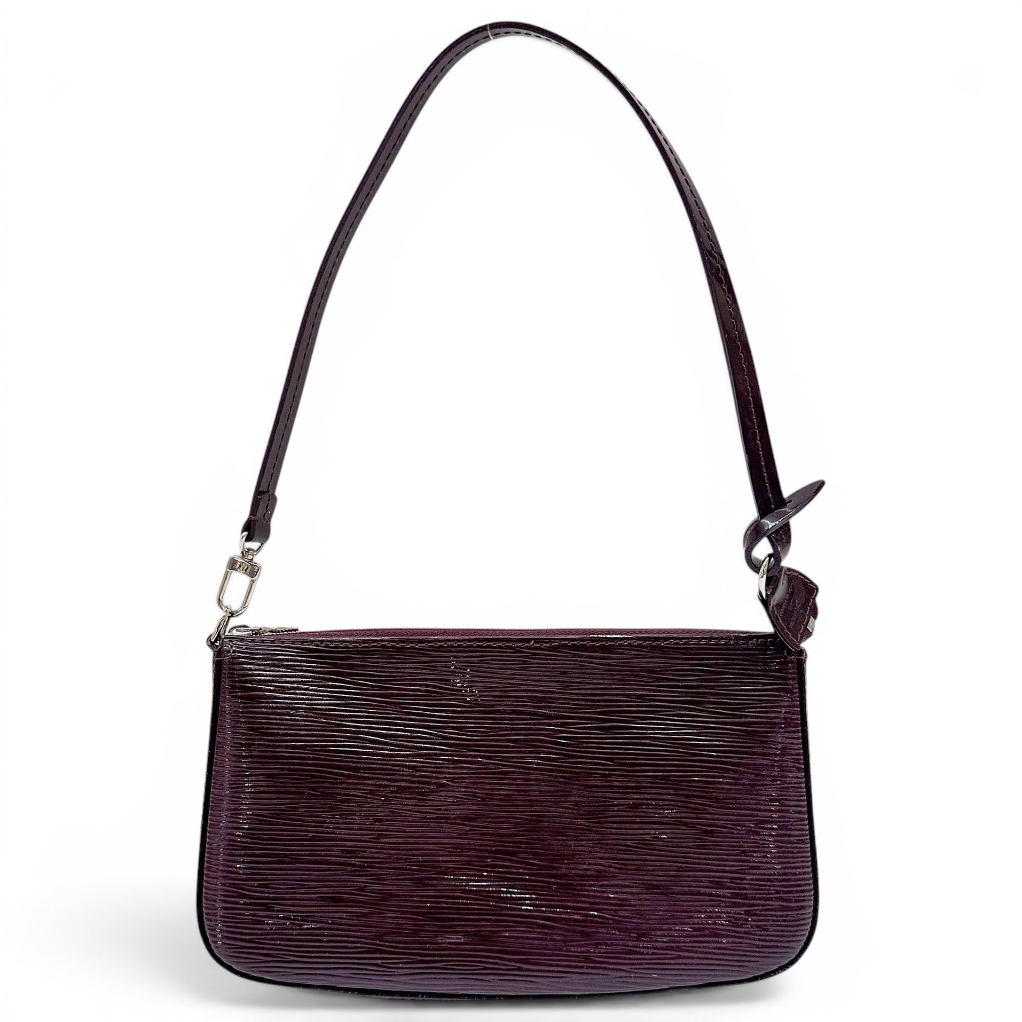 Pochette Accessoire patent leather handbag