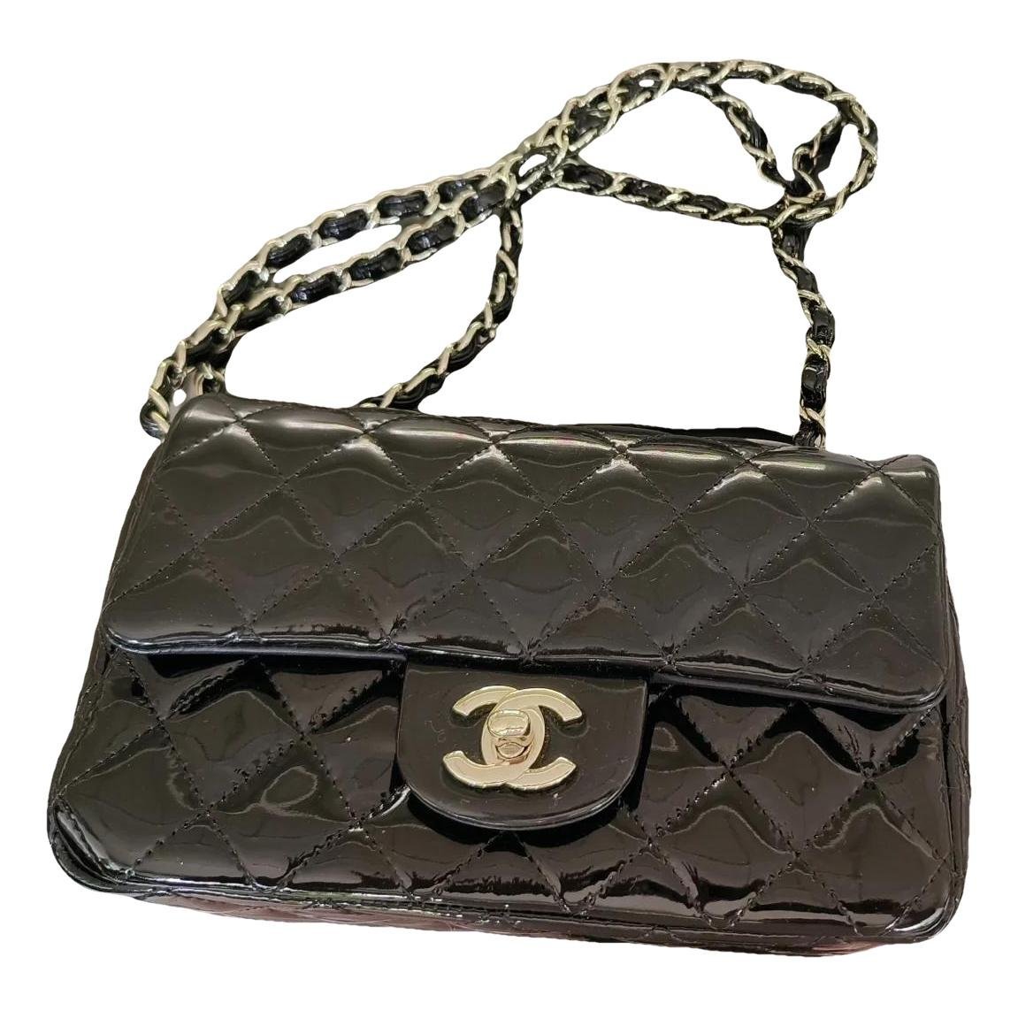 Timeless/Classique patent leather handbag