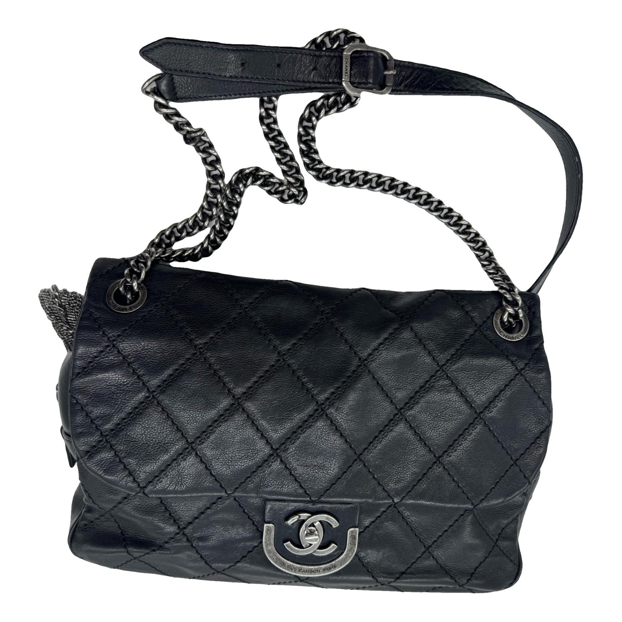 Timeless/Classique leather crossbody bag