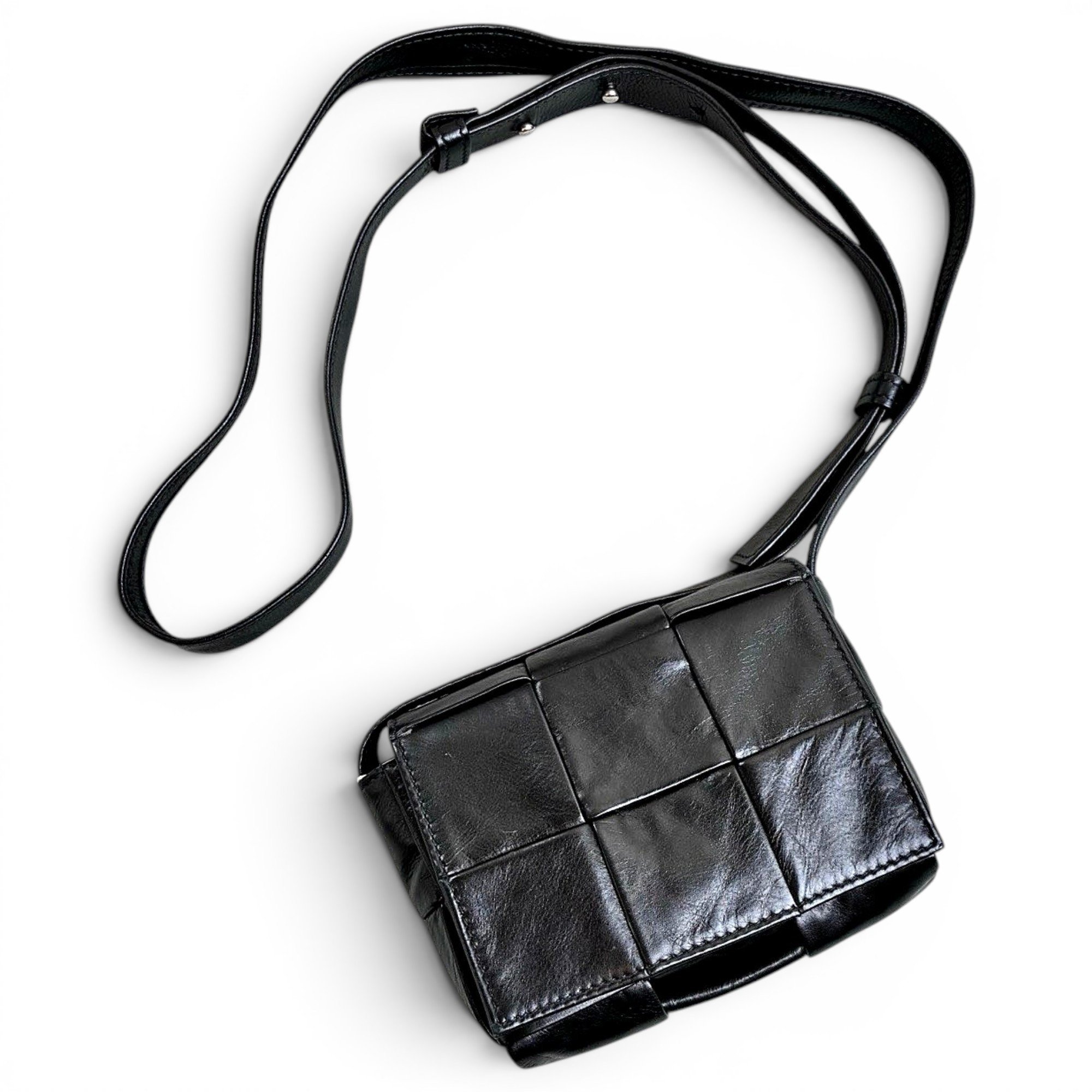 Cassette leather handbag