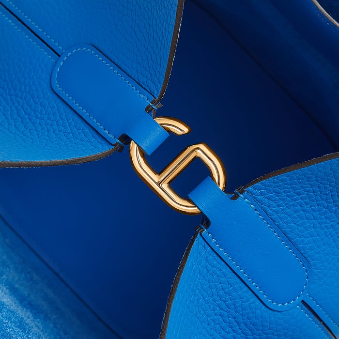 Hermès In-the-loop 23 백