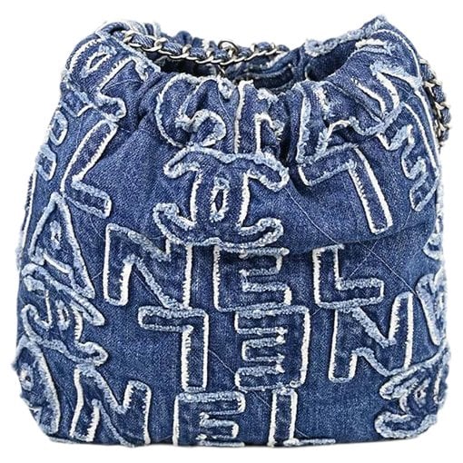 Chanel 22 handbag