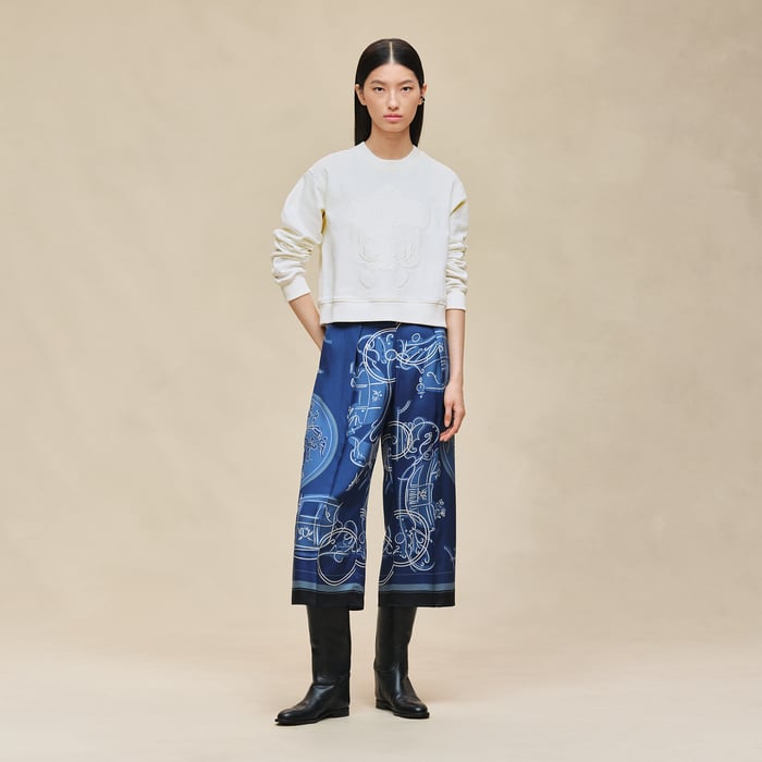 Blanc Cassé Sweatshirt With Embroidered Darts