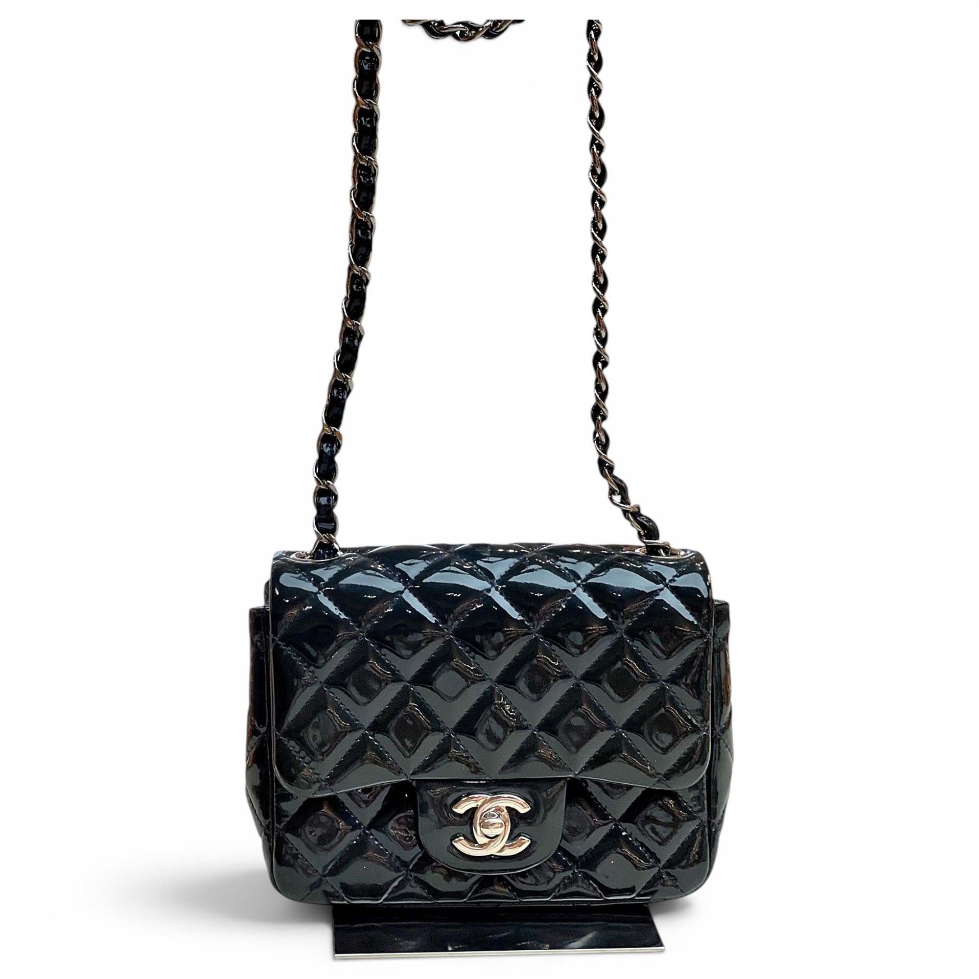 Timeless/Classique patent leather crossbody bag