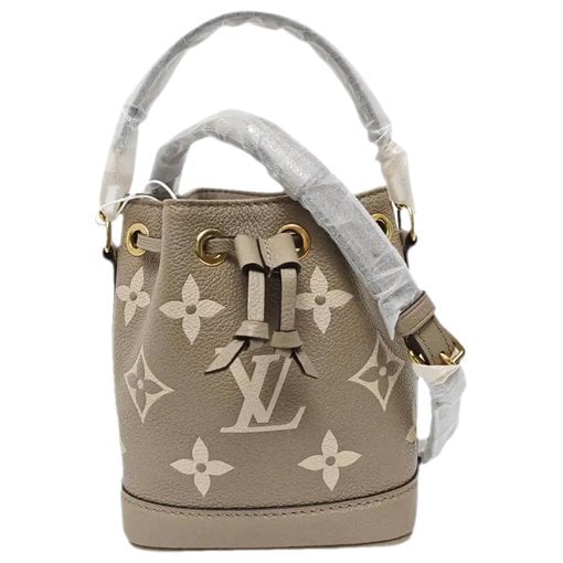 Nano Noé leather crossbody bag