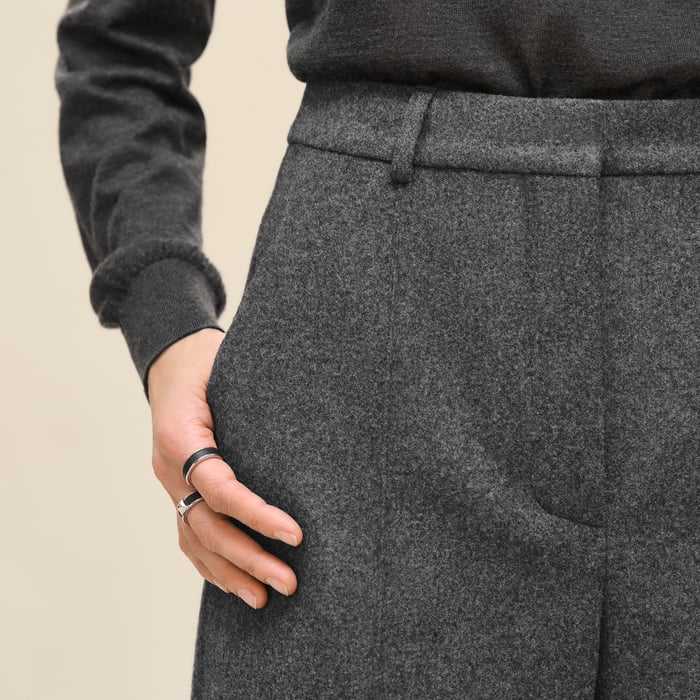 Gris Mica High-waisted Pants