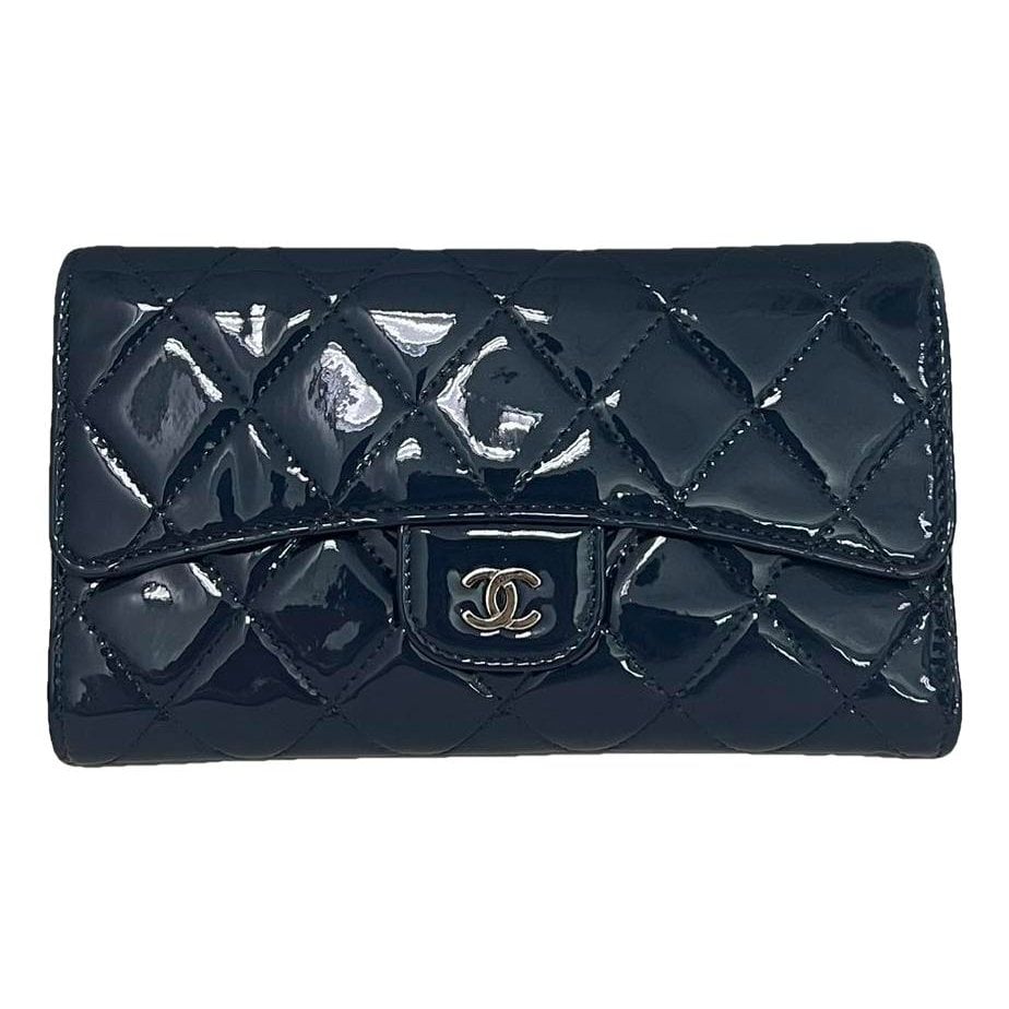 Patent leather clutch bag