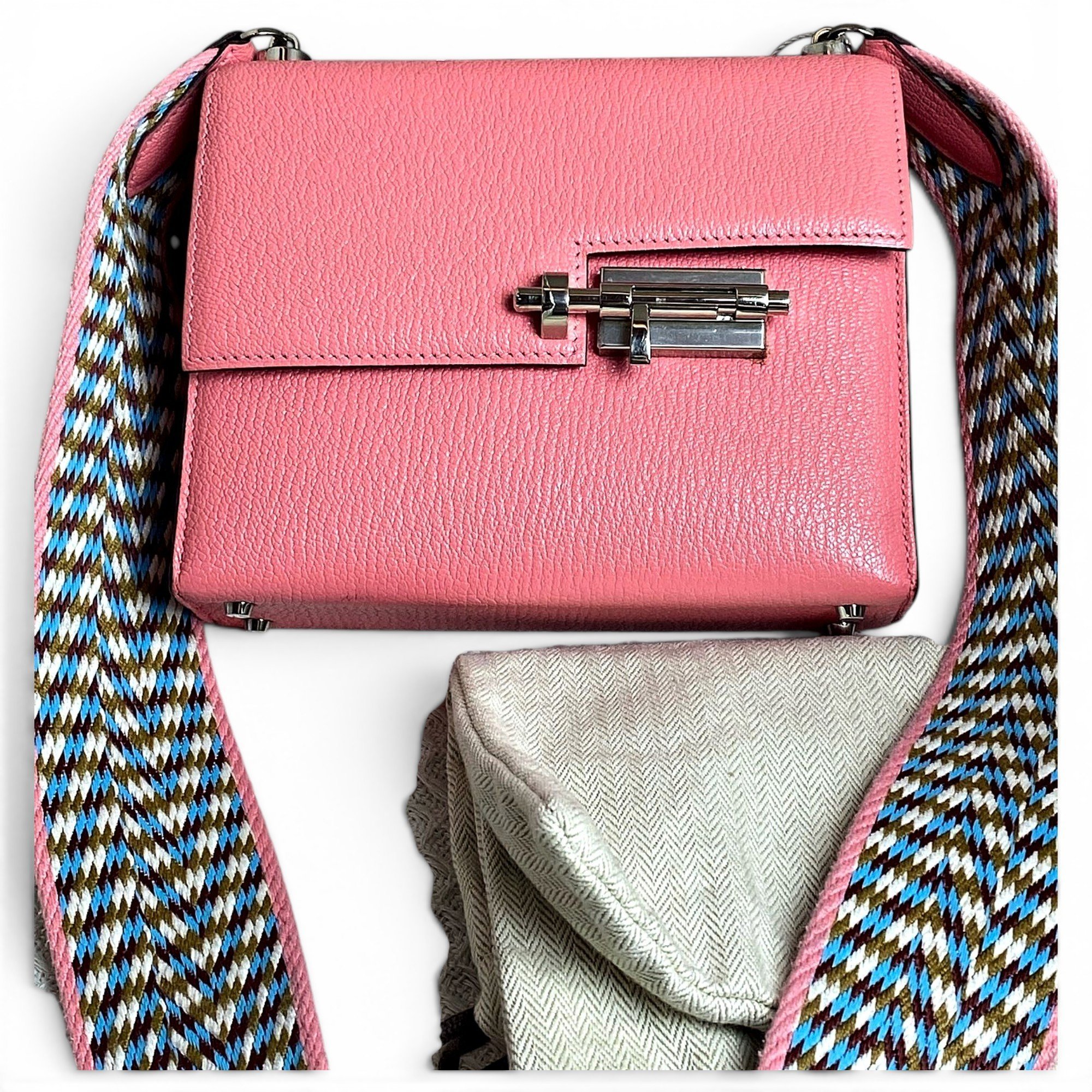 Verrou leather handbag