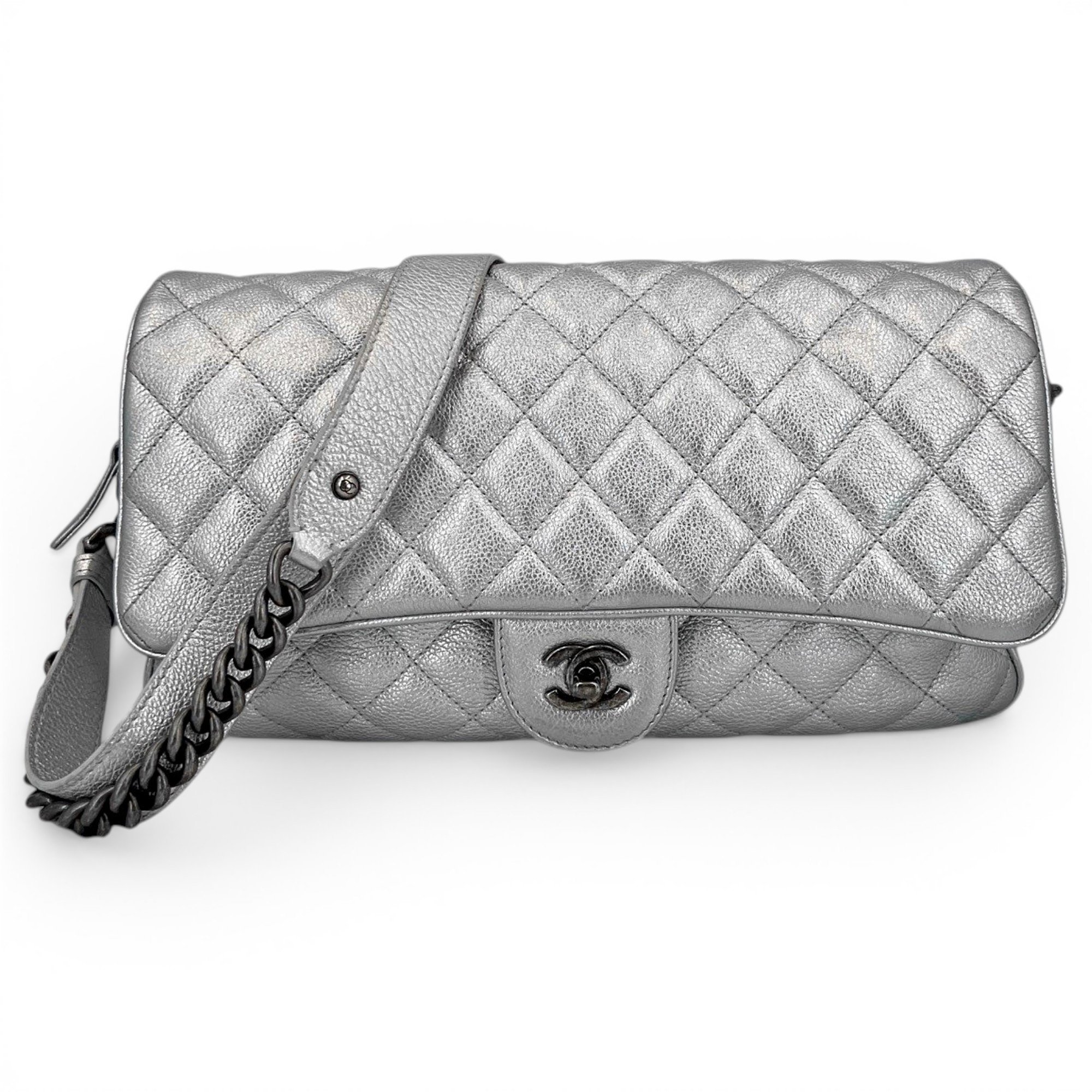 Timeless/Classique leather crossbody bag