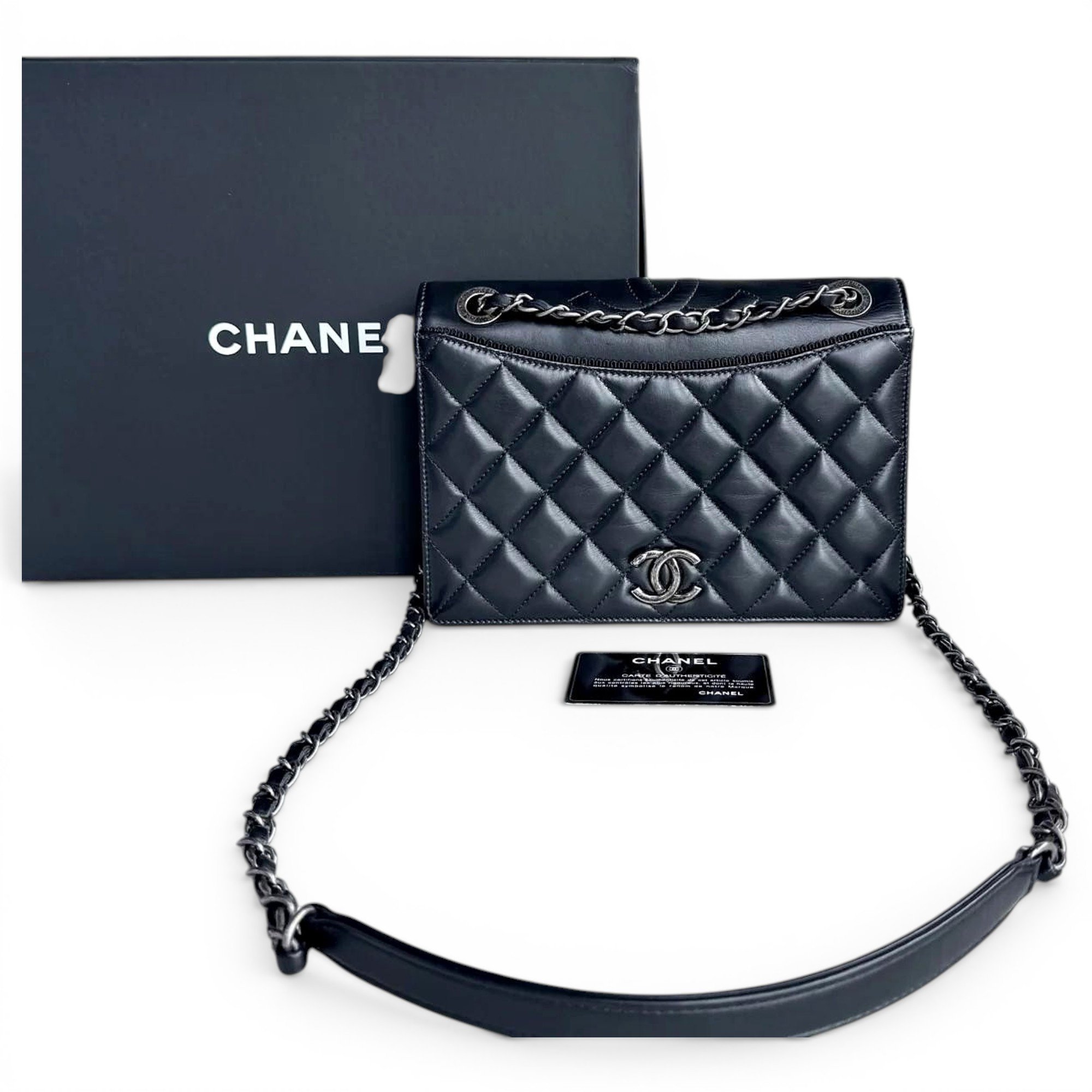 Leather handbag