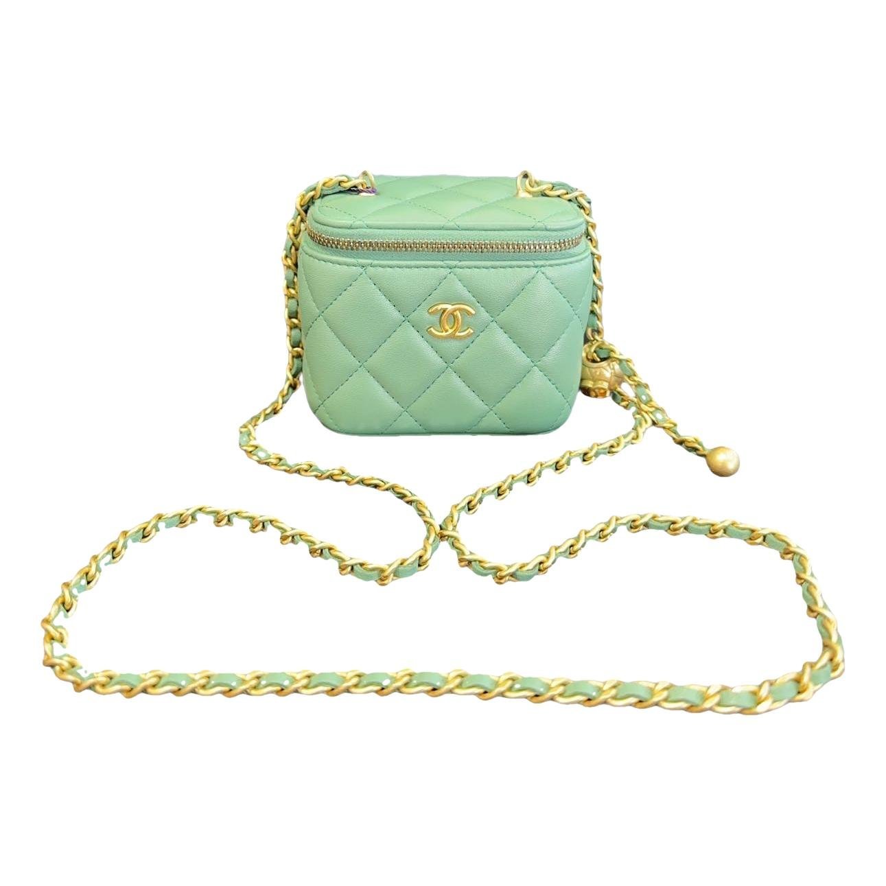 Trendy CC Vanity leather crossbody bag