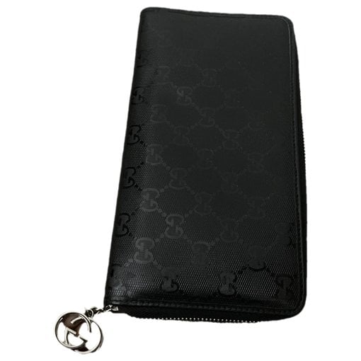 Patent leather clutch bag